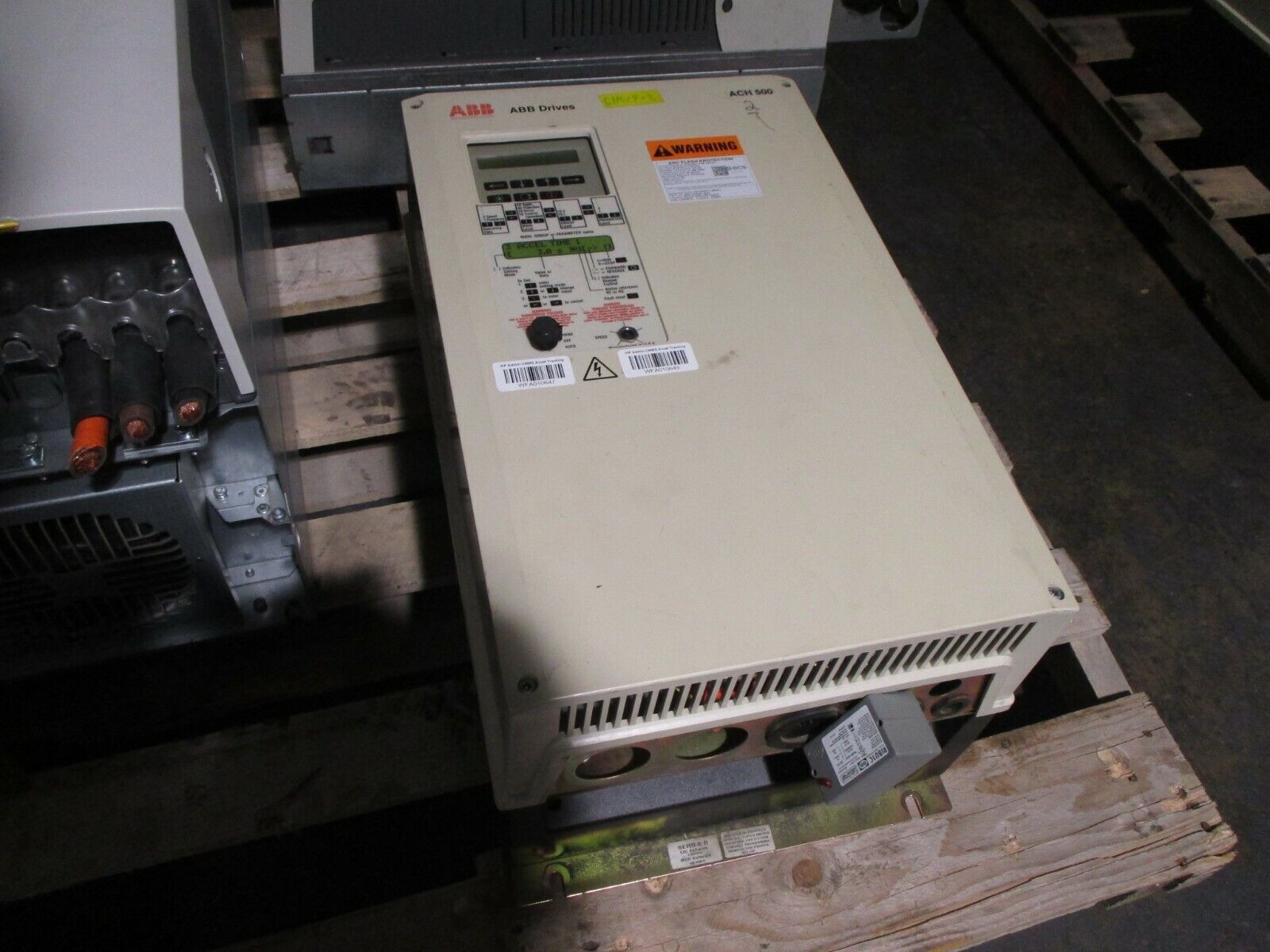 ABB ACH 500 AC Drive ACH501-050-4-00P2 50HP *Missing Knob* Used