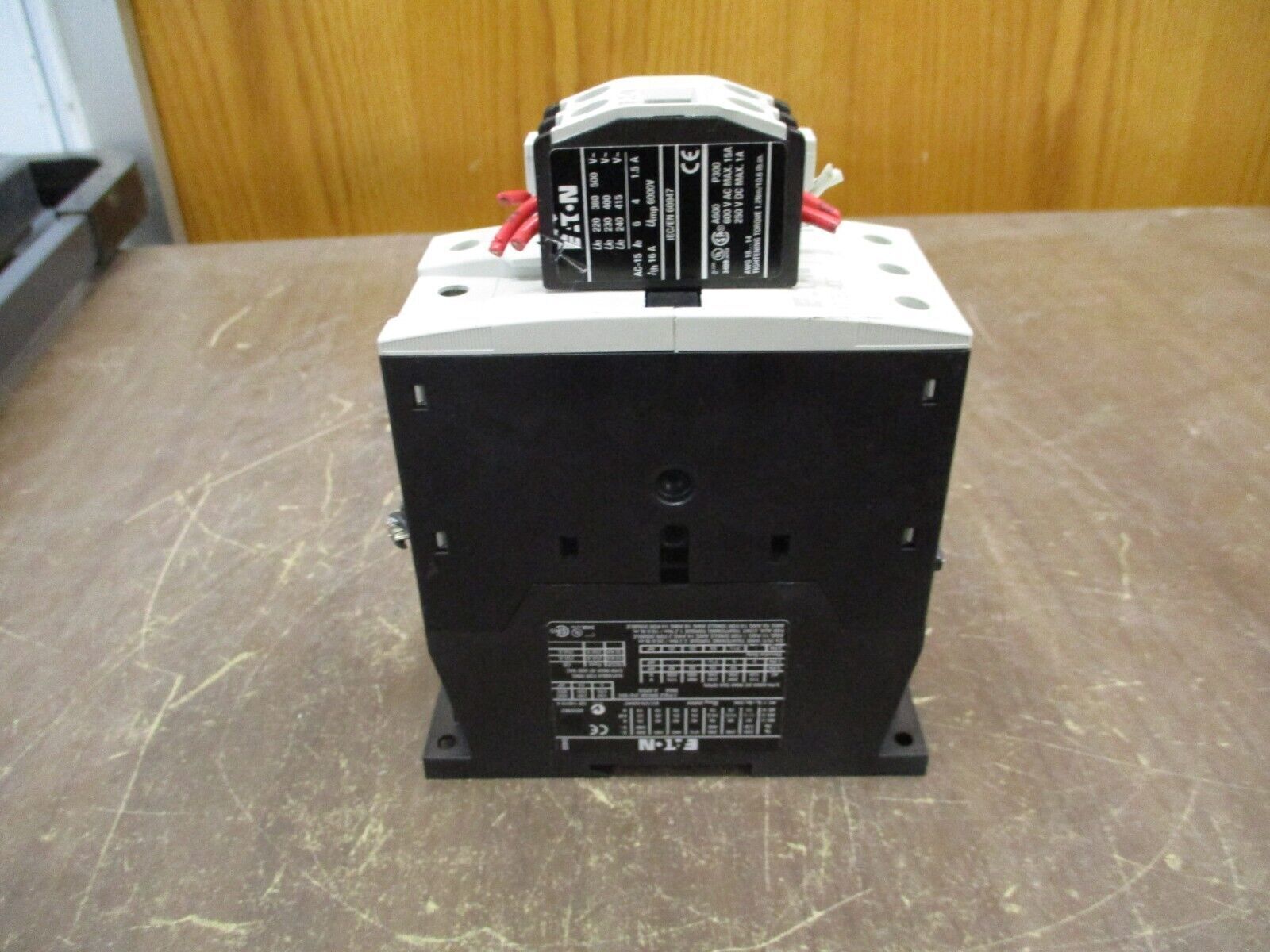 Eaton Contactor XTCE040D 120V Coil 55A 600W w/ Aux Contact Block Used