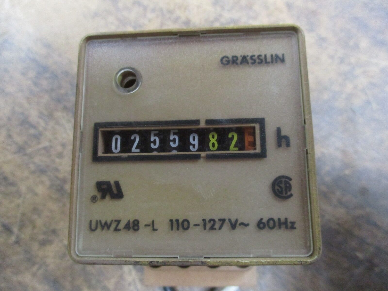 Grasslin Hour Meter UWZ48-L 110-127V 60Hz Used