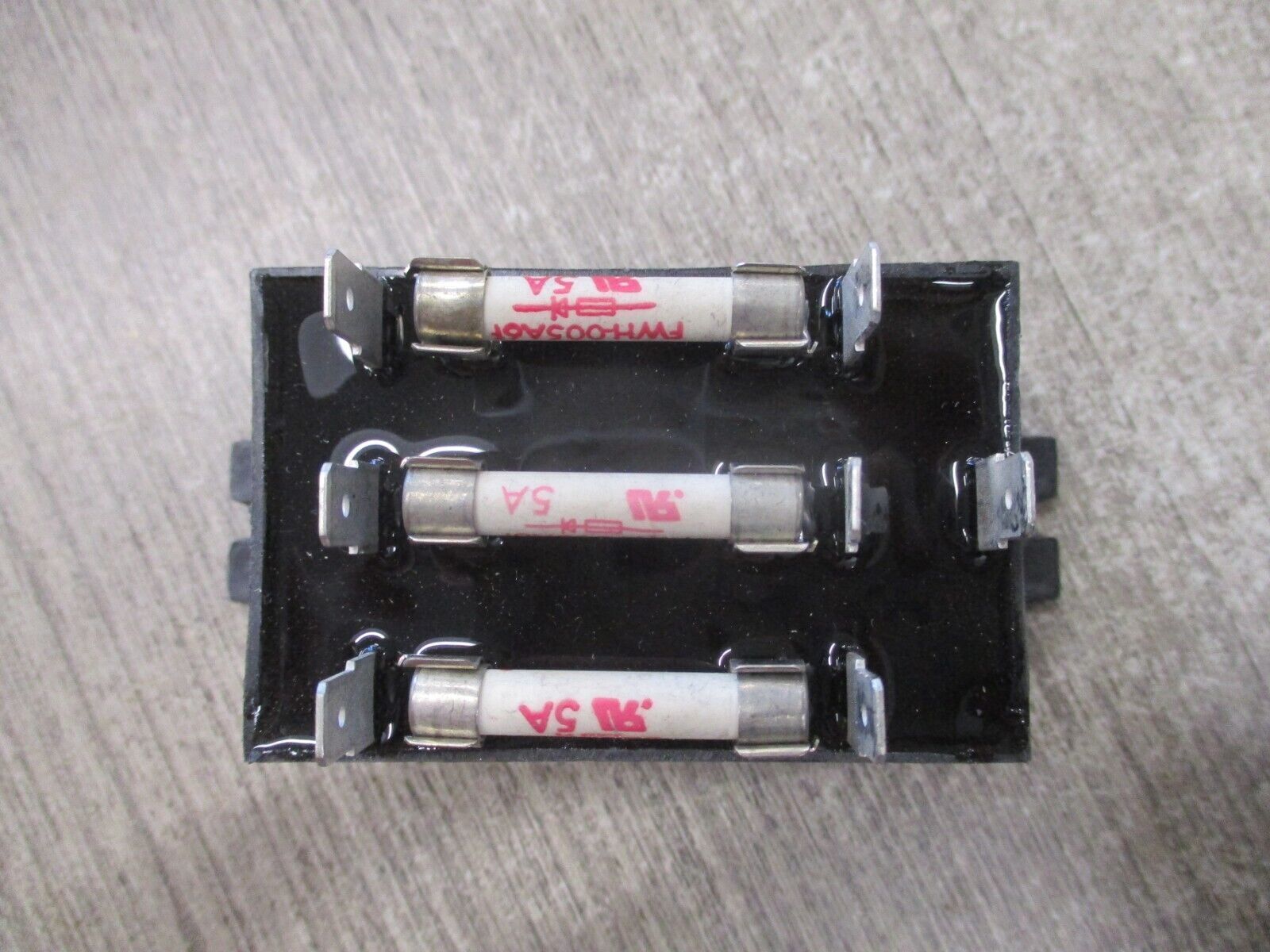 Shizuki Capacitor Module CPS-K2212H01 (3) 5A Fuses Used