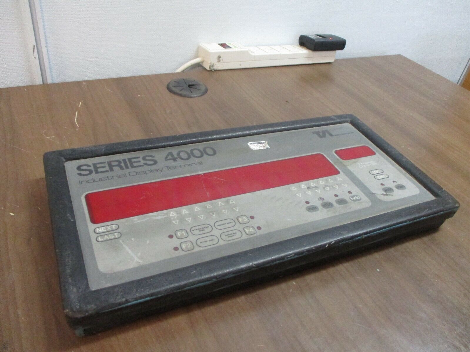 Target Systems Series 4000 Industrial Display Terminal IDT4000X Used