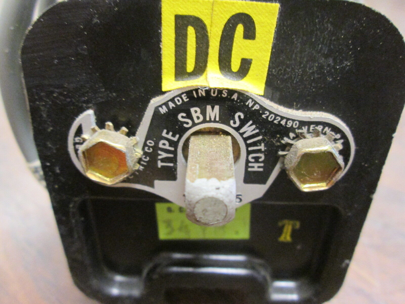 GE Type SBM Switch 10AA006 *Missing Cover Screws* Used