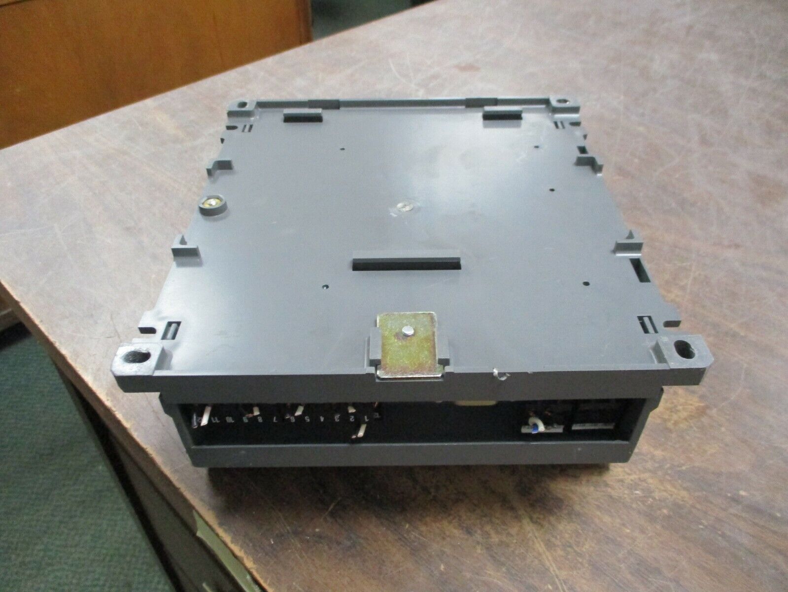 Johnson Controls / Metasys Controller DX-9100-8454 24VAC Used