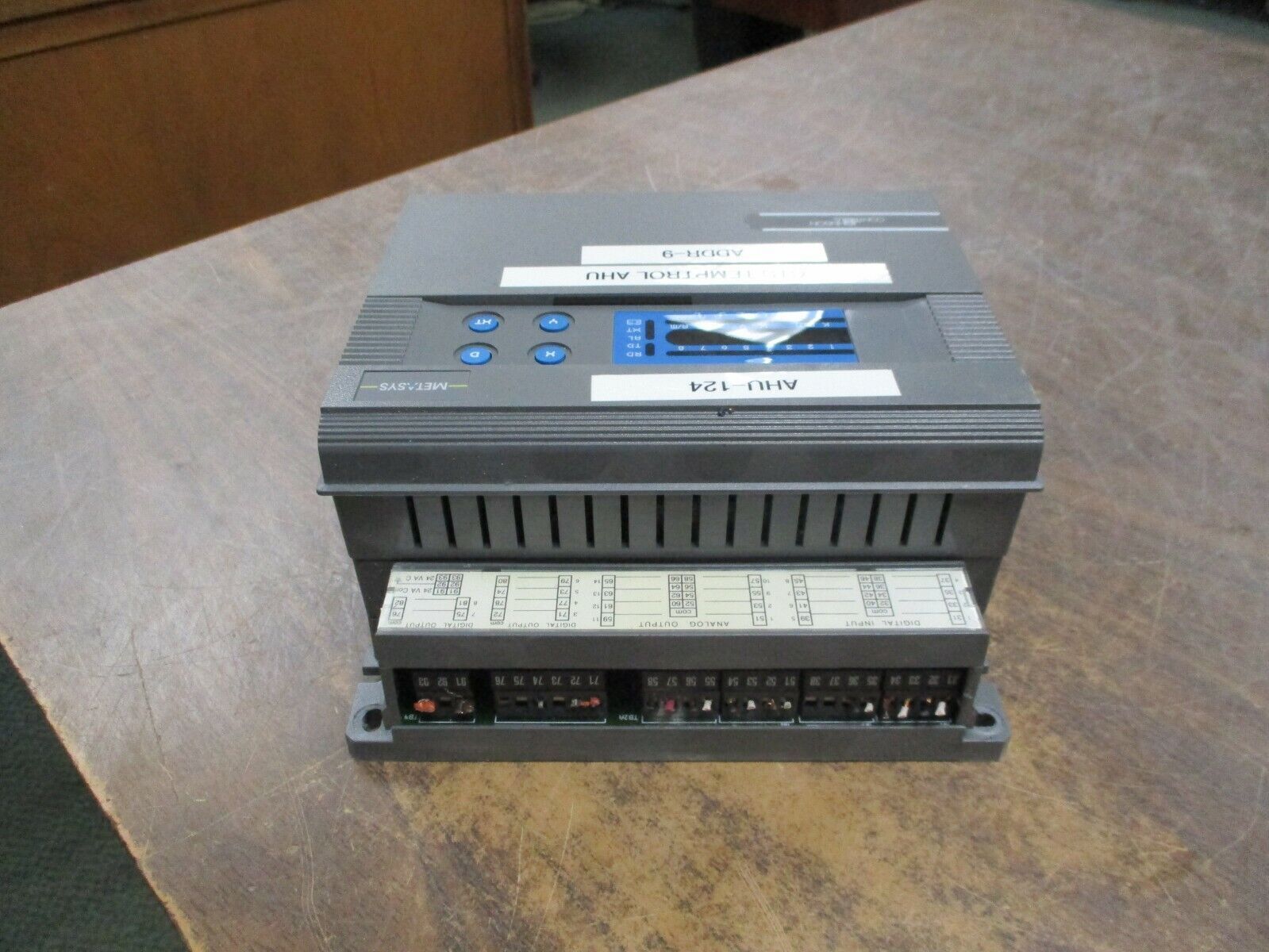 Johnson Controls / Metasys Controller DX-9100-8454 24VAC Used