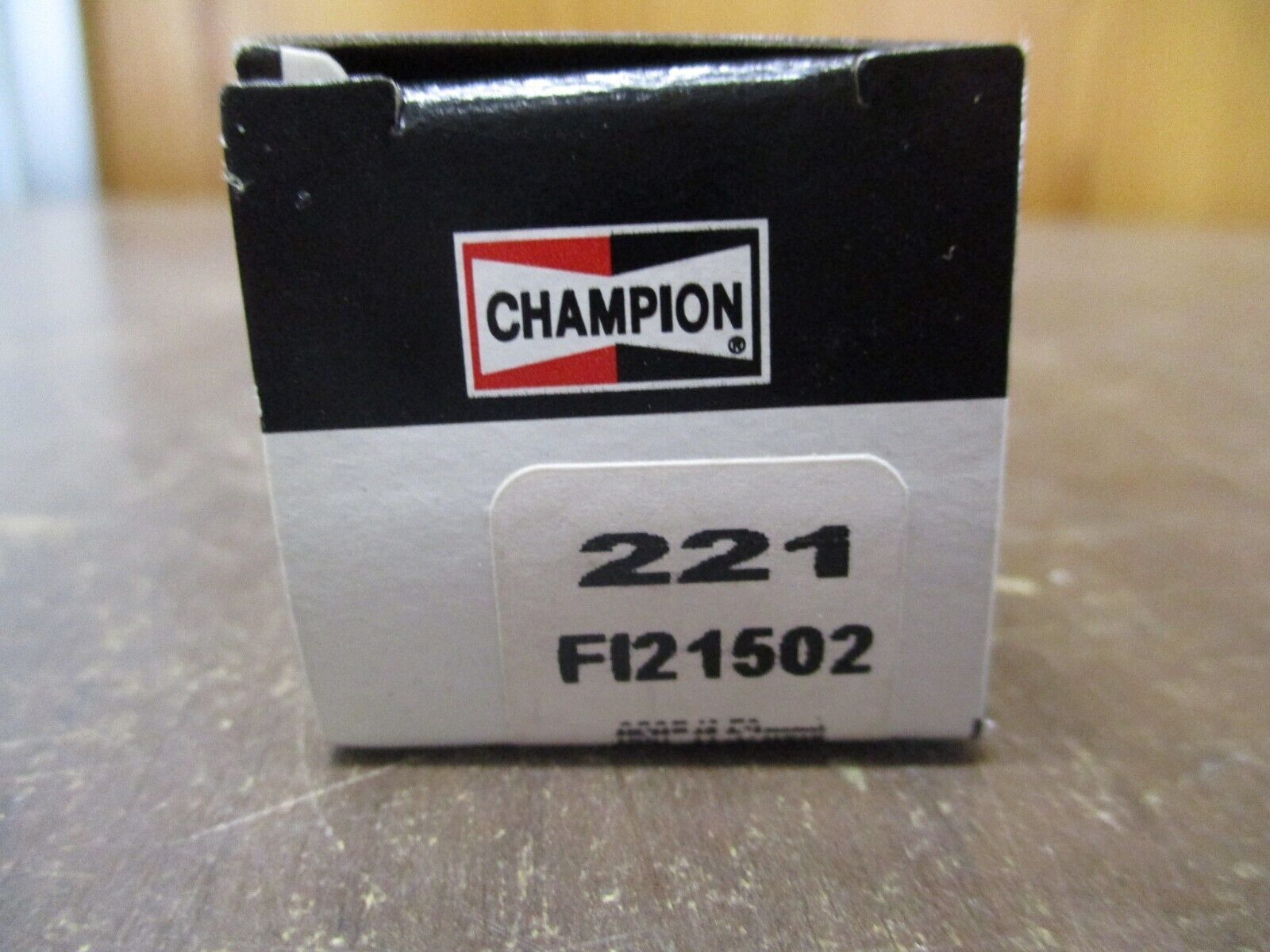 Federal Mogul Champion 221 Spark Plug FI21502 *Lot of 2* New Surplus