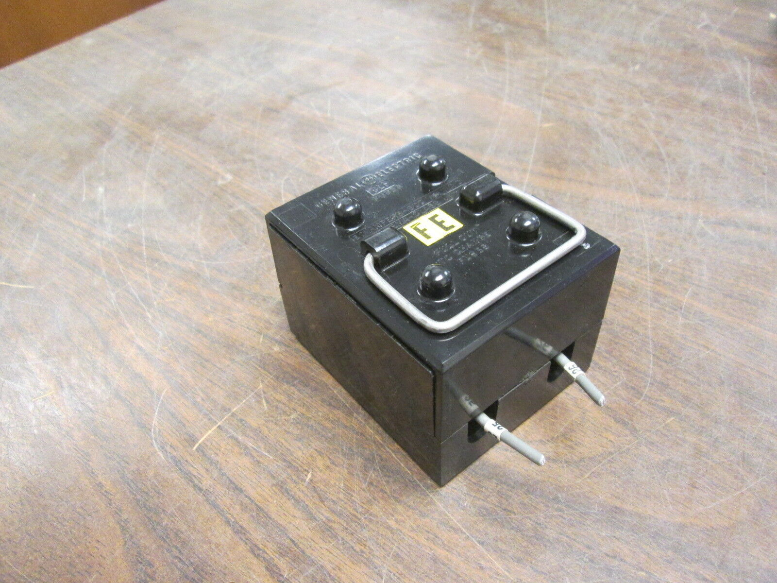 GE Fuse Pullout nema Class J 30A 600V 2P Used