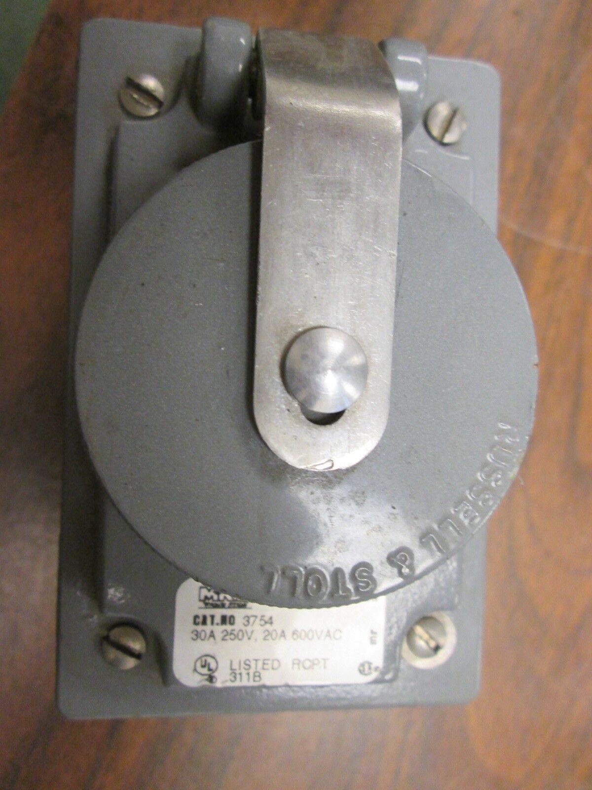 Russellstoll Receptacle 3754 30/20A 250/600VAC 3P 4W Used