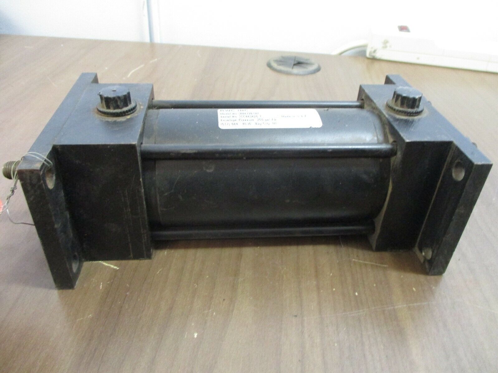 RWC Air Cylinder 884726107 250 PSI Used