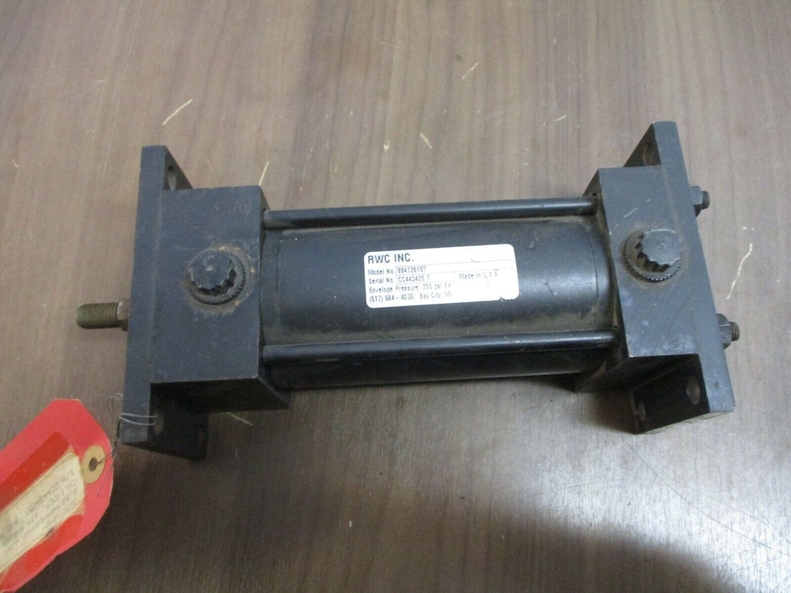 RWC Air Cylinder 884726107 250 PSI Used