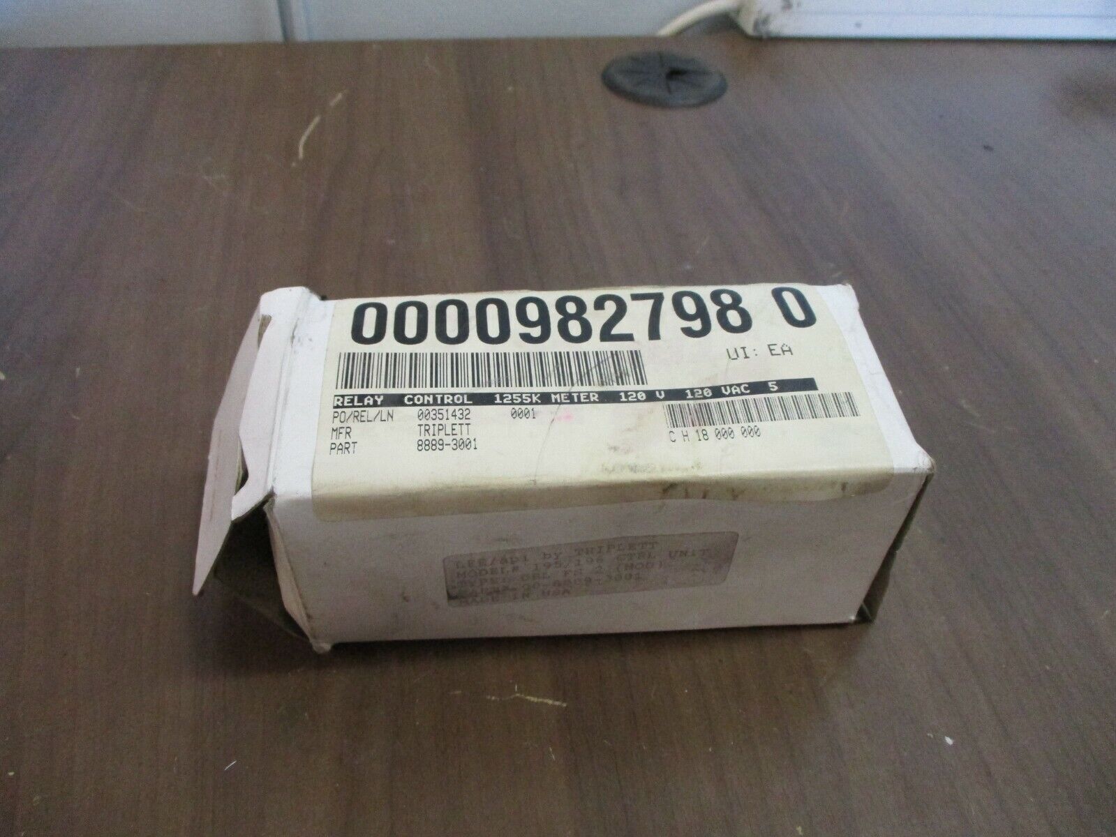 Triplett LFE/api Meter Relay Control Unit 1165870000 120V 50/60Hz New Surplus