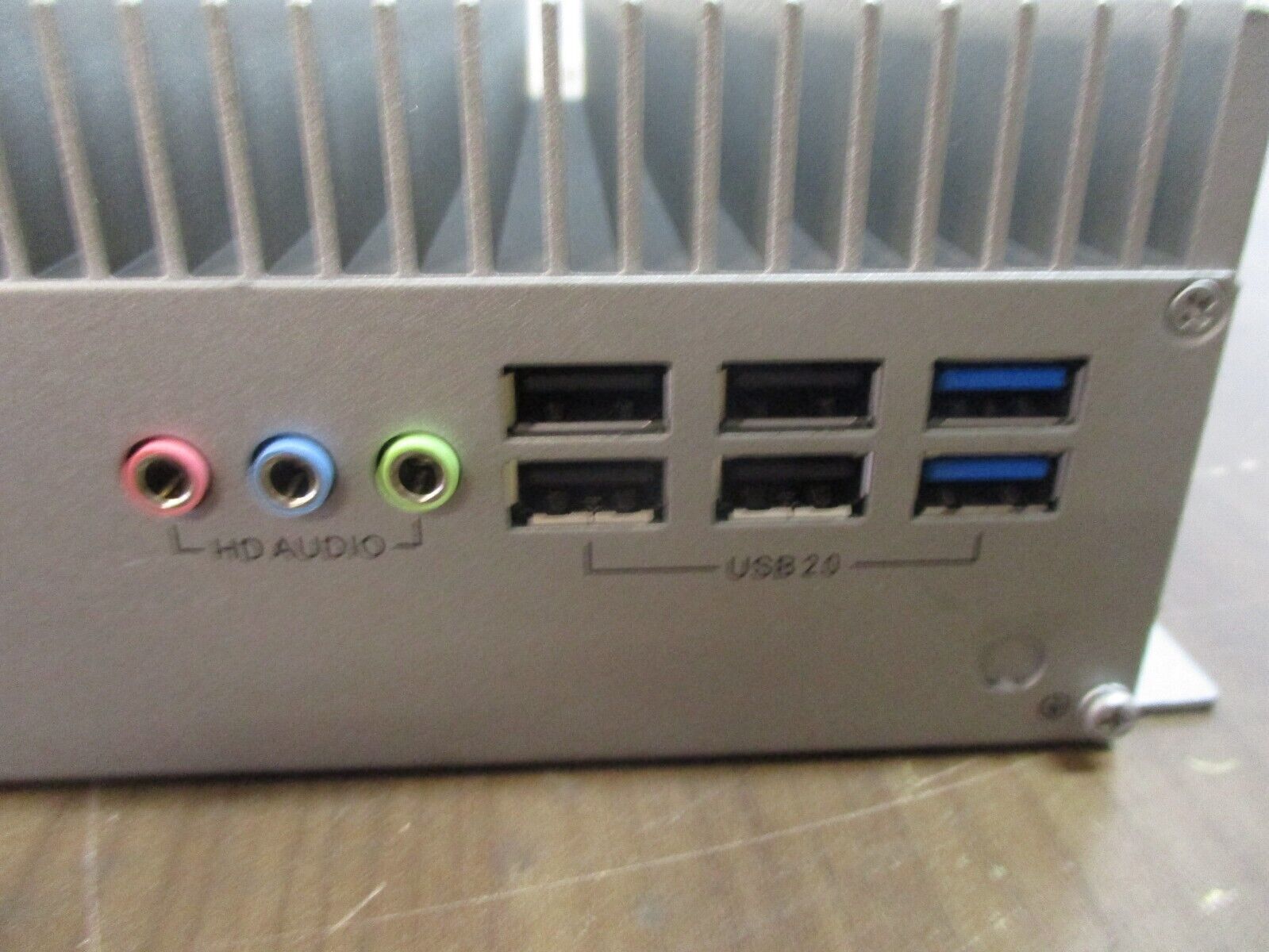 Advantech Embedded Automation Computer UNO2184G1401E-T 9-36VDC 5A Used