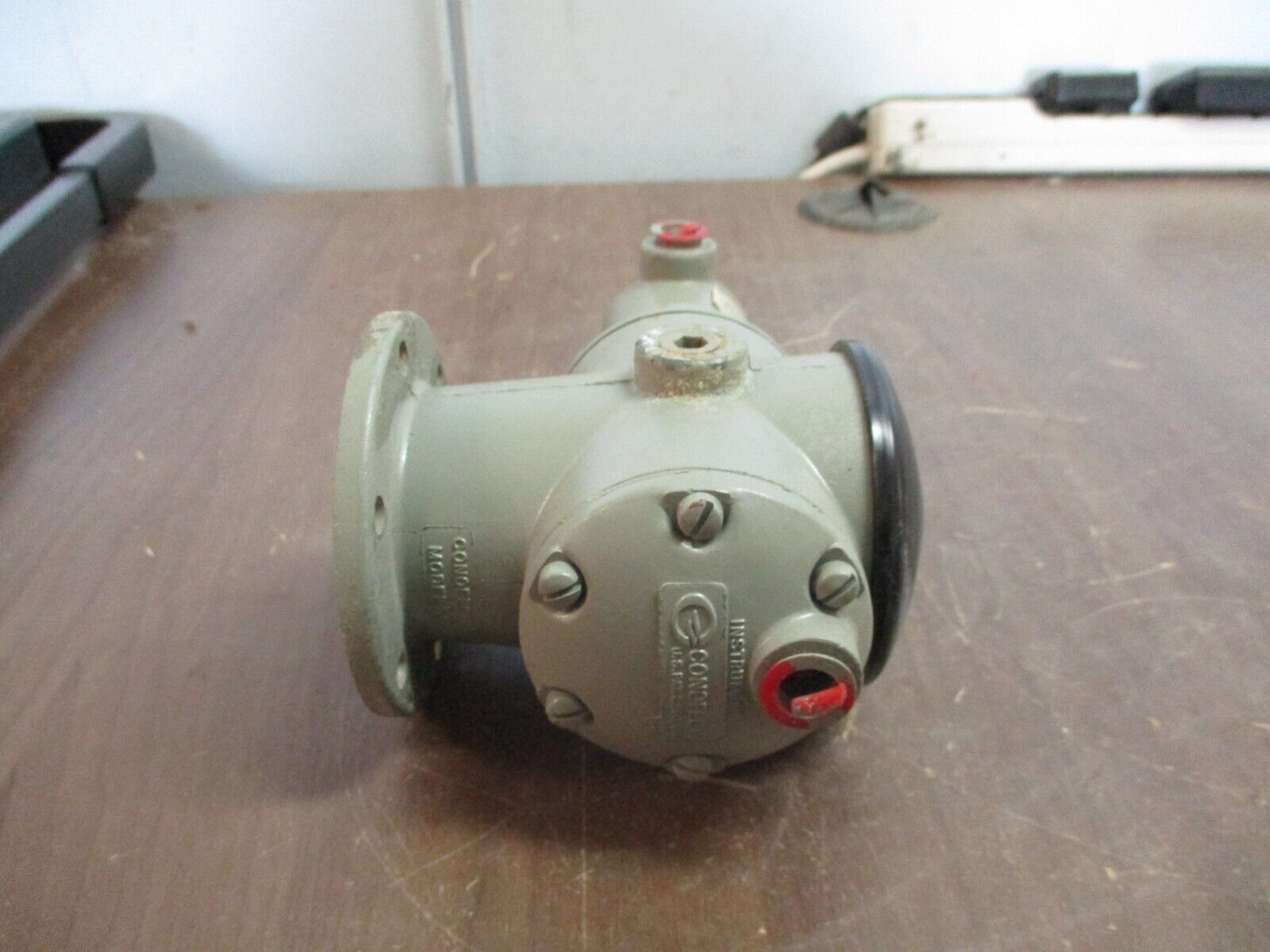 Conoflow Model J Pressure Regulator 13-15G Used