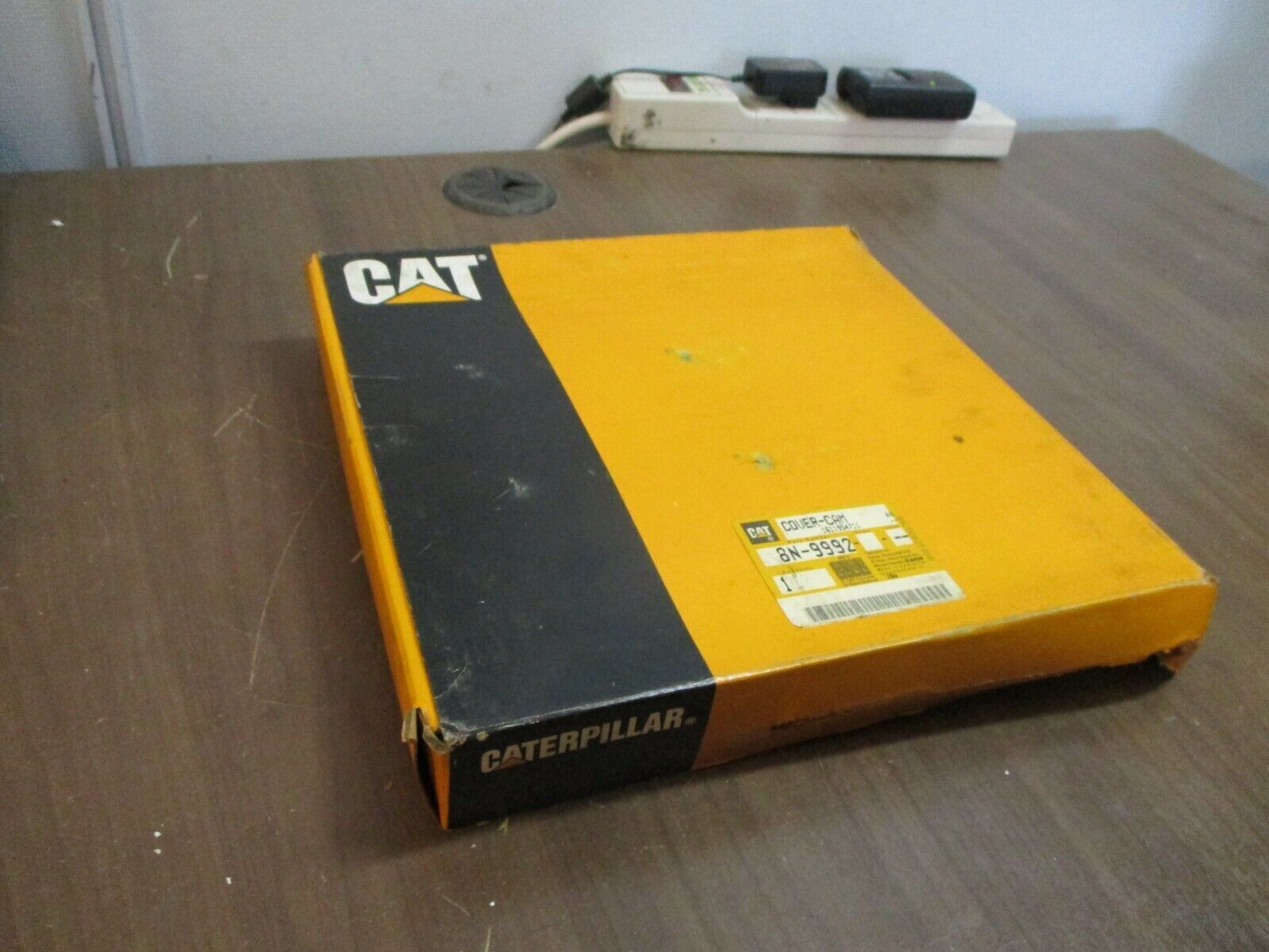 CAT Cam Cover 8N-9992 New Surplus