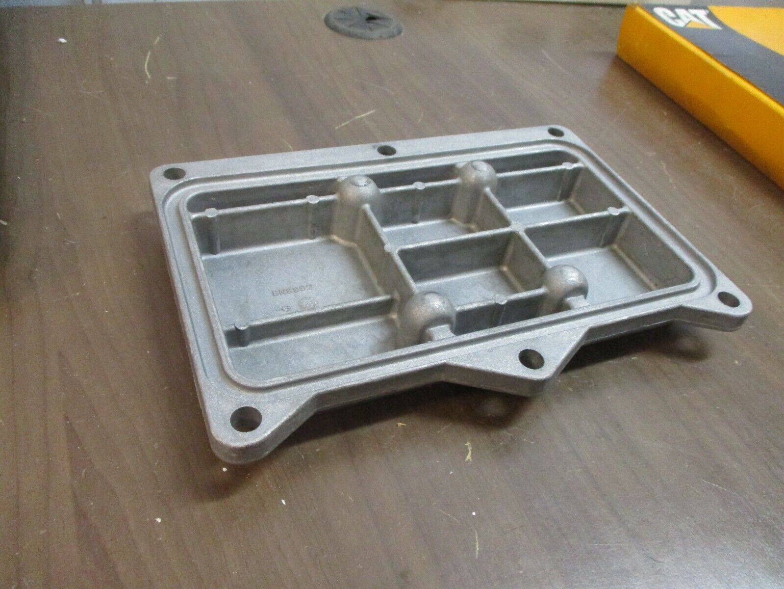 CAT Cam Cover 8N-9992 New Surplus