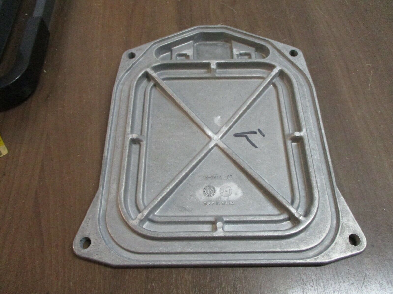 CAT Cover-BLK IN-2914 New Surplus