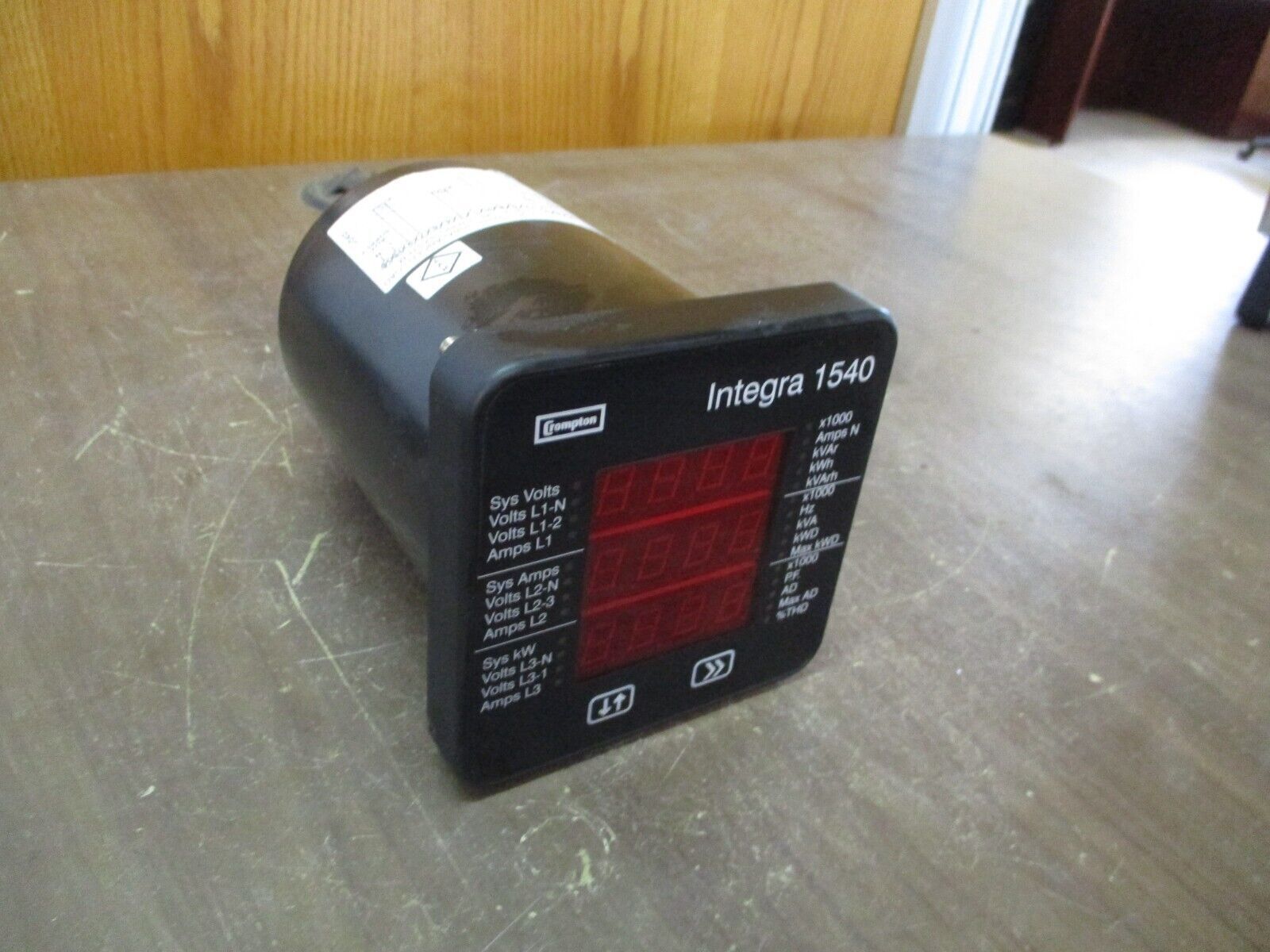 Crompton Integra 1540 Digital Meter INT-1543-120-5-L-M Aux: 12-48VDC Used