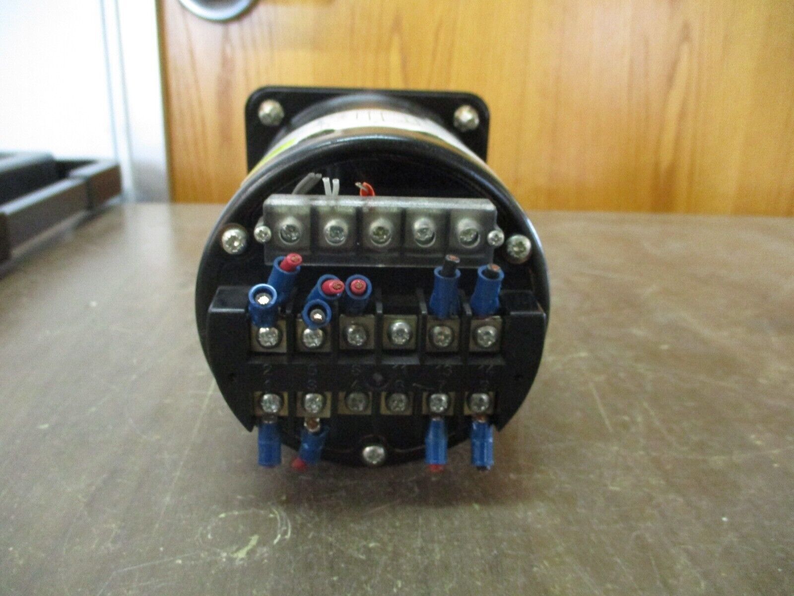 Crompton Integra 1540 Digital Meter INT-1543-120-5-L-M Aux: 12-48VDC Used