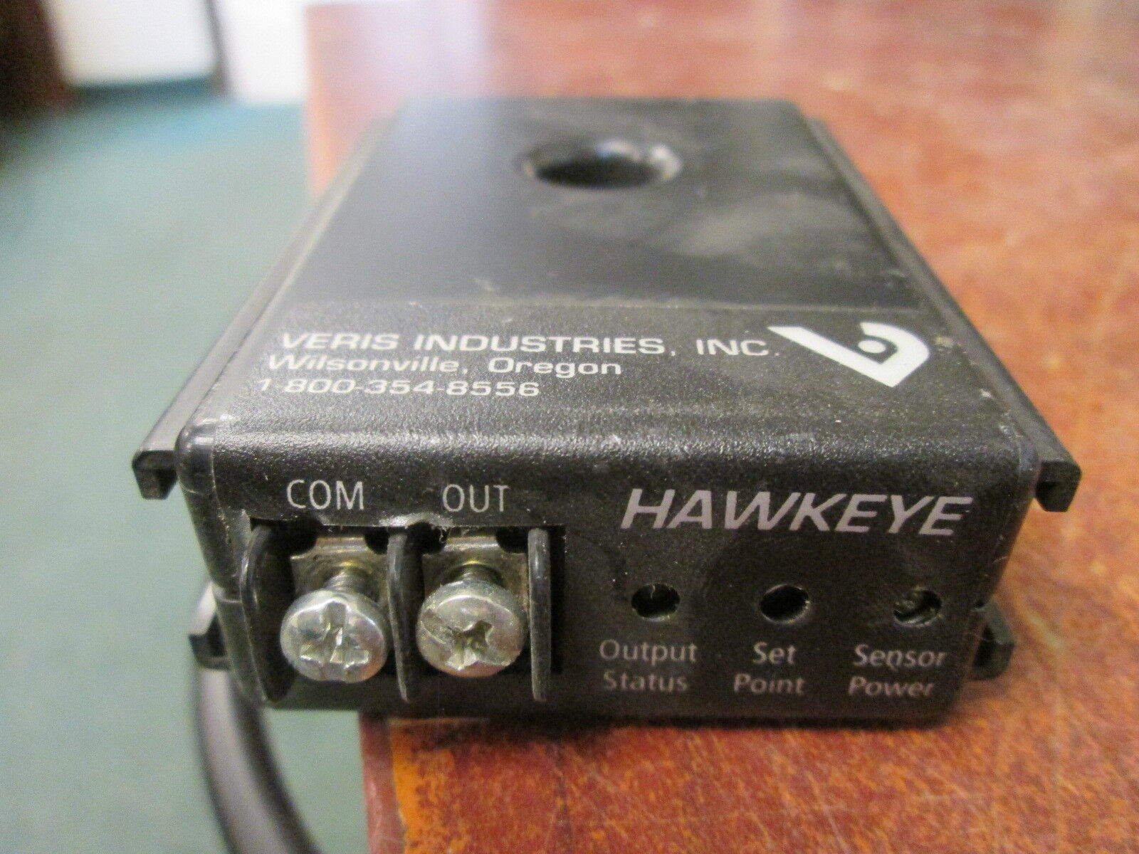 Veris Industries Hawkeye Solid State Status Sensor 705 135A@600 VAC Used