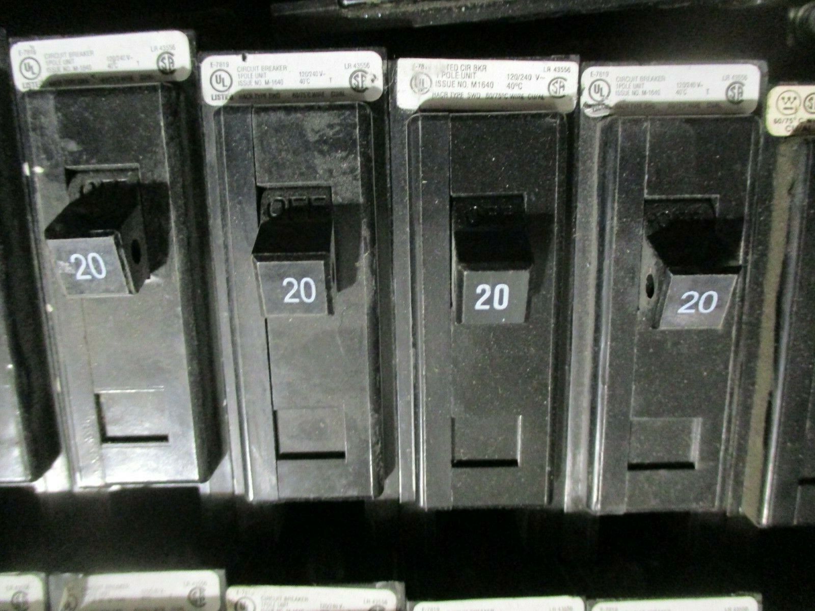 Eaton/Westinghouse Quicklag Circuit Breaker QBHW1020 20A 120/240V 1P *Lot of 4*