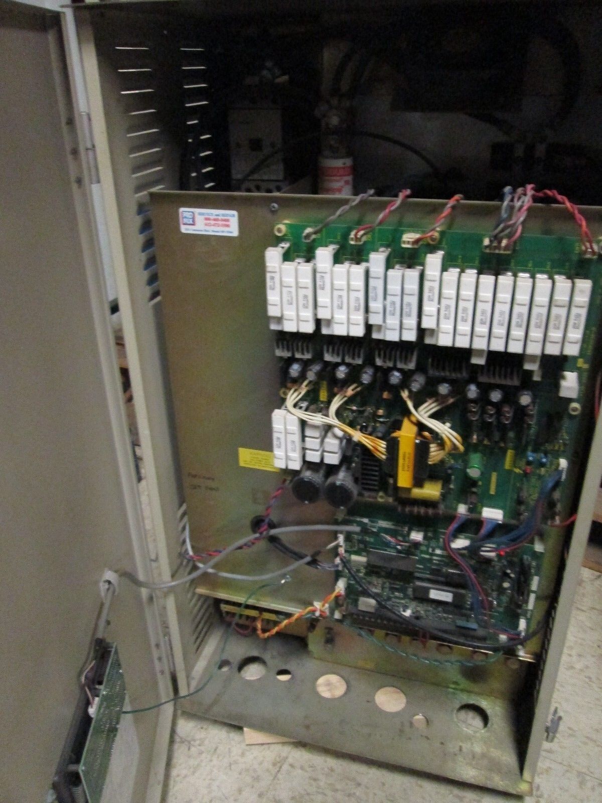 Toshiba Tosvert 130-G2 AC Drive VT130G2U4750 75HP Used