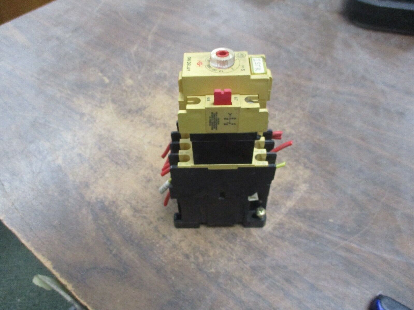 Allen-Bradley Timing Relay 196-FTA 120V Coil Delay: 0.1-180 sec Used