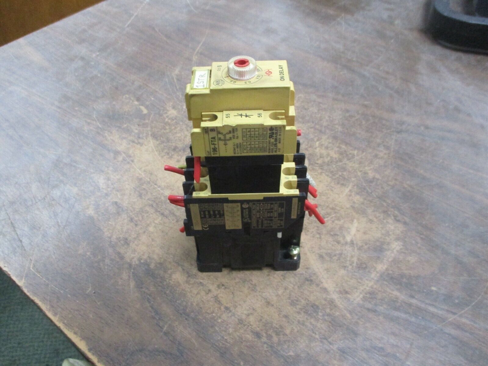 Allen-Bradley Timing Relay 196-FTA 120V Coil Delay: 0.1-180 sec Used