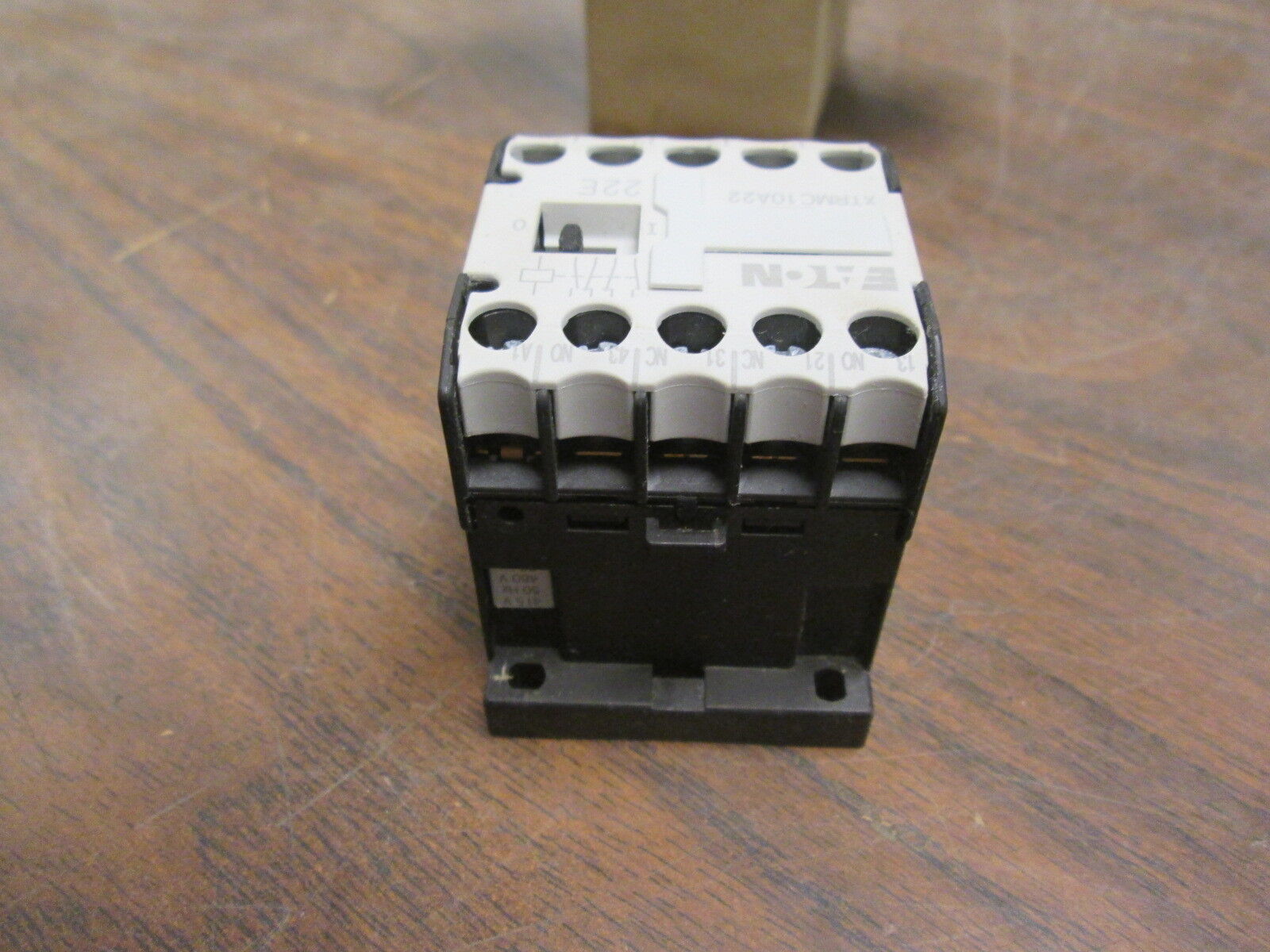 Eaton Contactor XTRMC10A22 480V Coil 10A 600V New Surplus