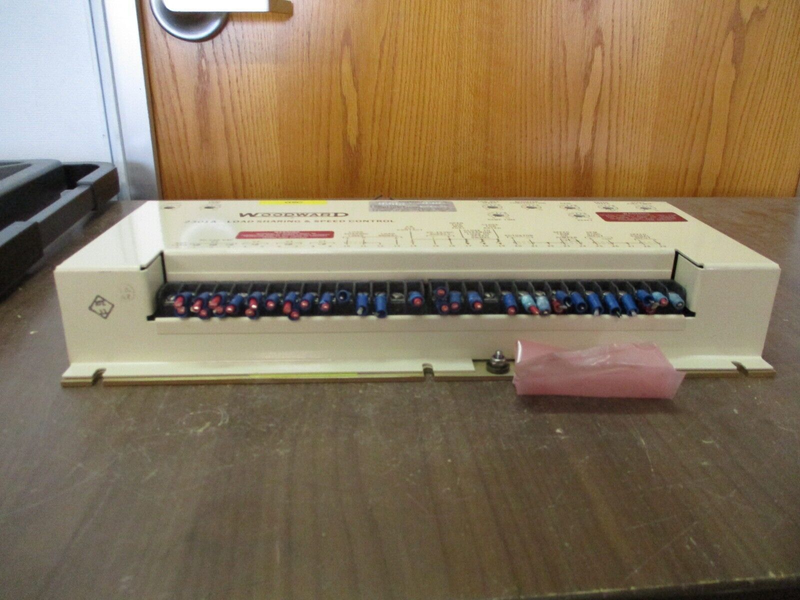 Woodward 2301A Load Sharing & Speed Control 9905-377A Speed: 2K-6K Hz FWD Single