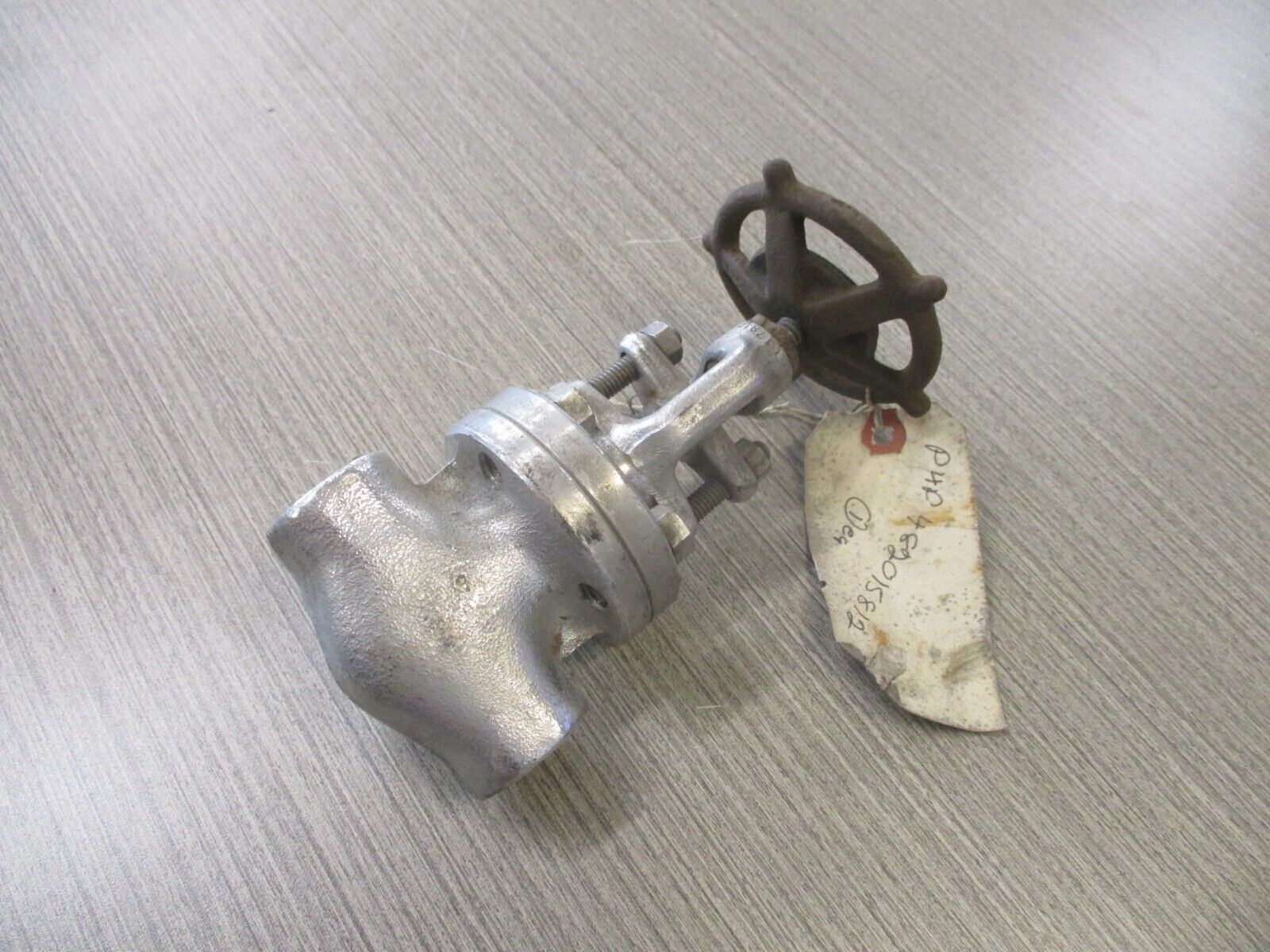 Henry Vogt Globe Valve B44244R7 Size :3/4 2000WP 100Degrees F. Used.