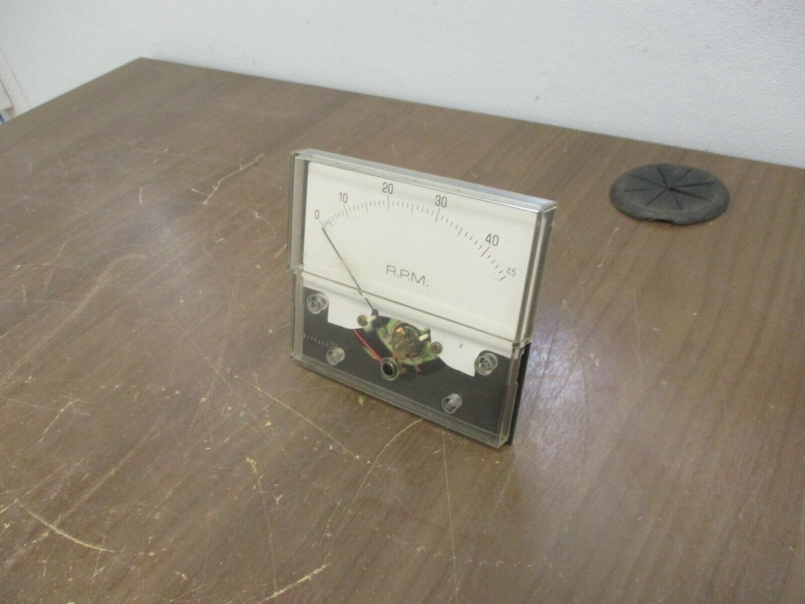 GE Tachometer 255430MTMT8JAC Range: 0-45RPM Used **Missing Bottom Cover**