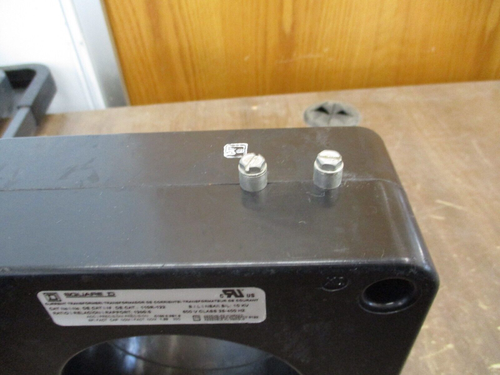 Square D Current Transformer 110R-122 Ratio 1200:5A New Surplus