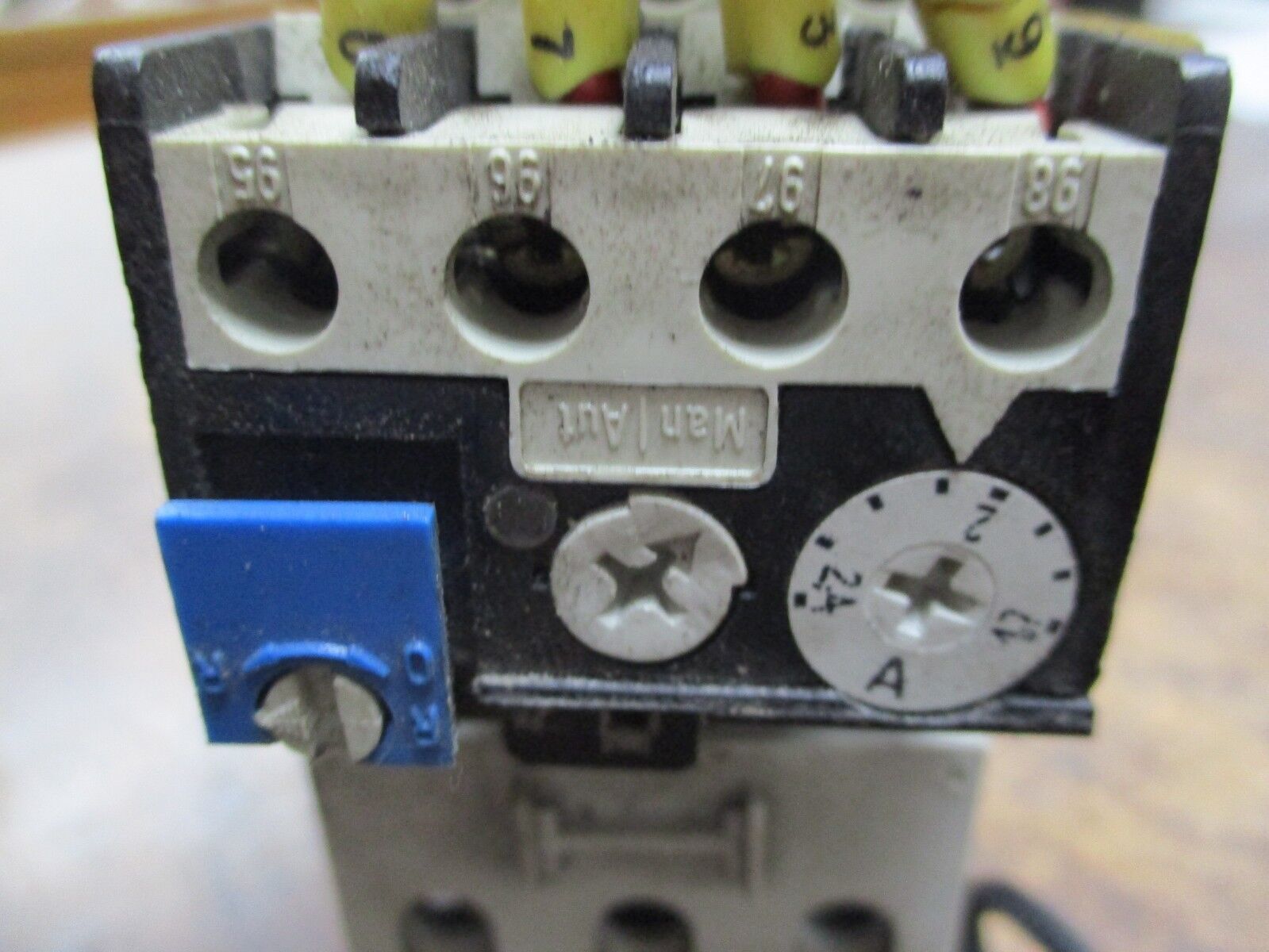 Cutler-Hammer Solid State Overload C316FNA3 Trip: 1.7-2.4A w/ Din Rail Adapter