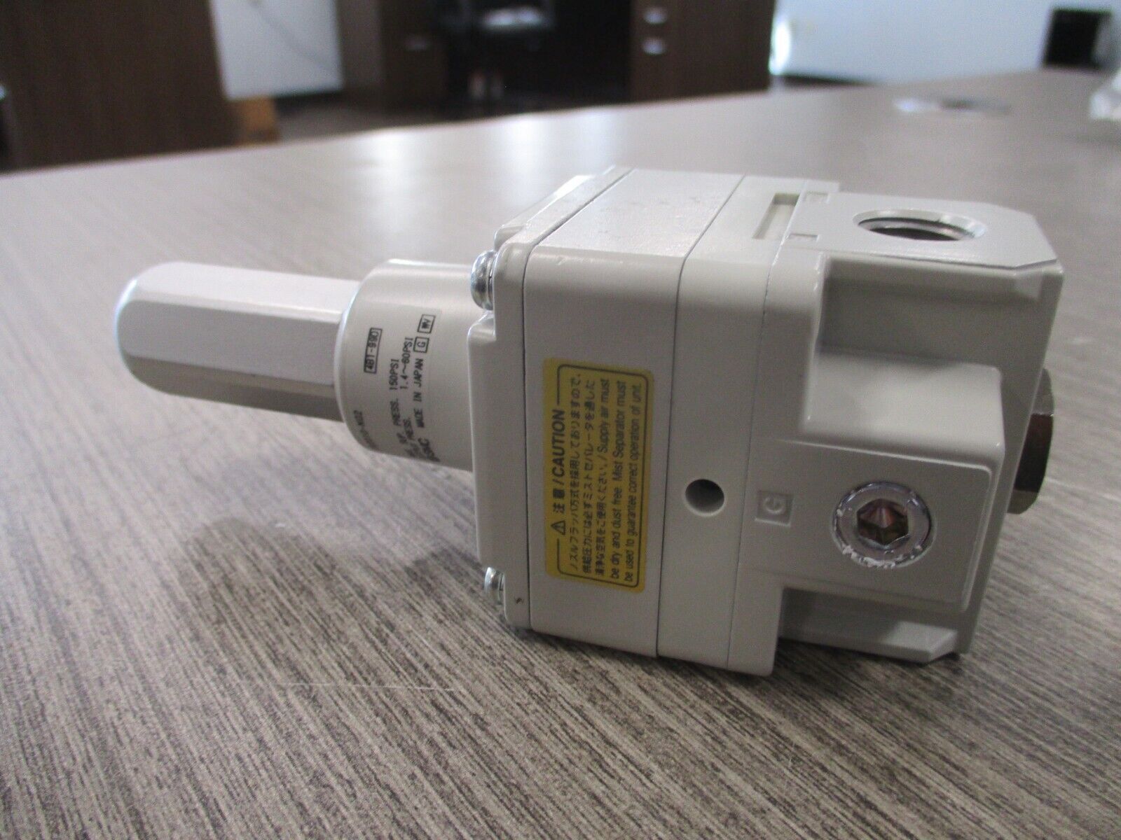 Unist Precision Regulator 10242T 0-60 PSI Tamper Resistant New Surplus