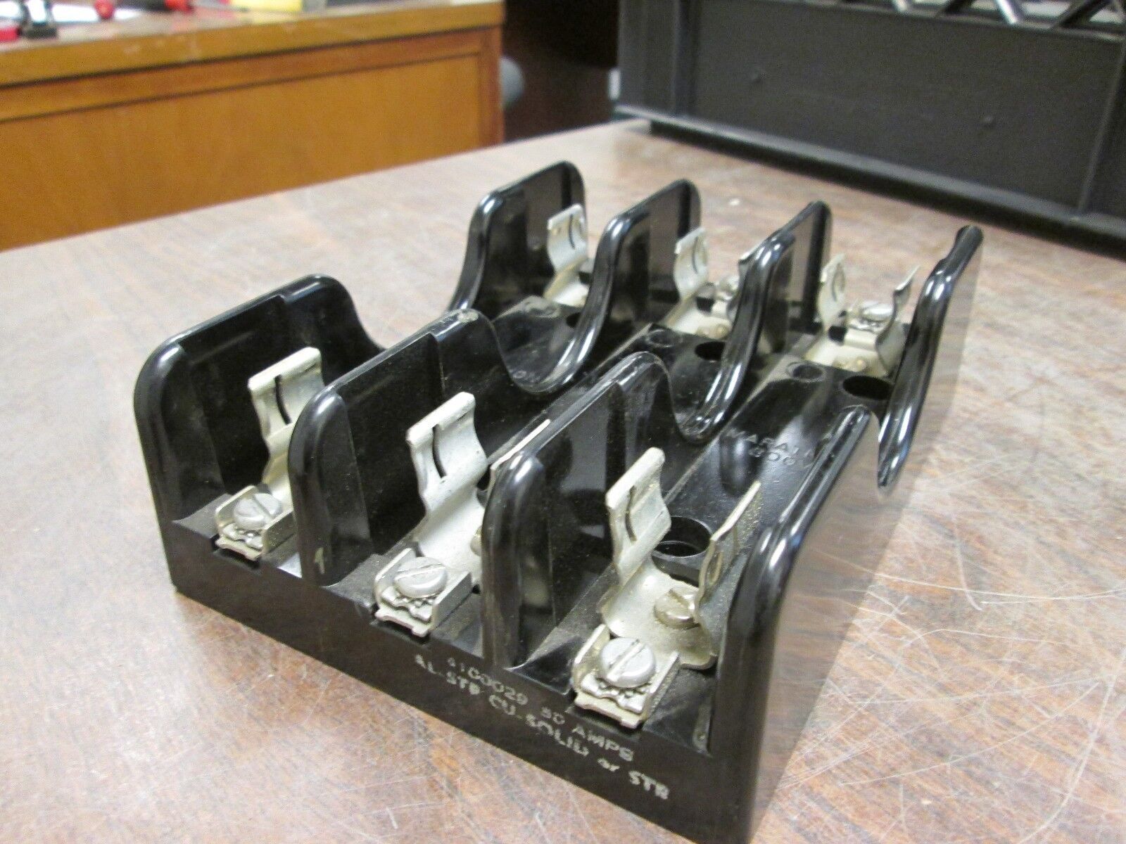 Marathon Fuse Block 4100029 30A 600V 3P Used