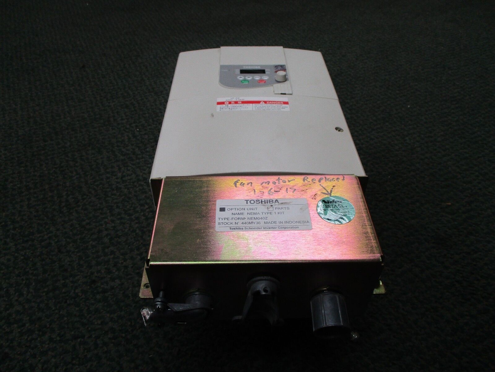 Toshiba AC Drive VFS9-4055PL-WN(1) 7.5HP 3Ph Inputs: 380/500V, 22.1/20.4A Used
