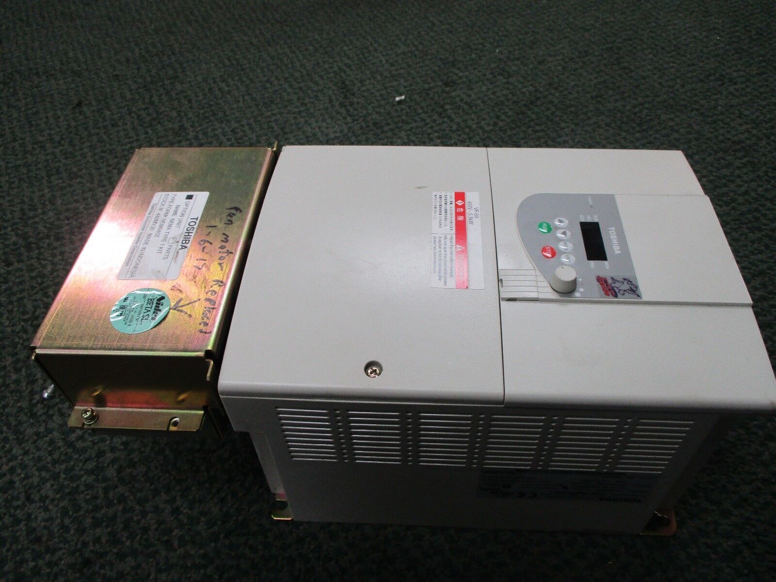 Toshiba AC Drive VFS9-4055PL-WN(1) 7.5HP 3Ph Inputs: 380/500V, 22.1/20.4A Used