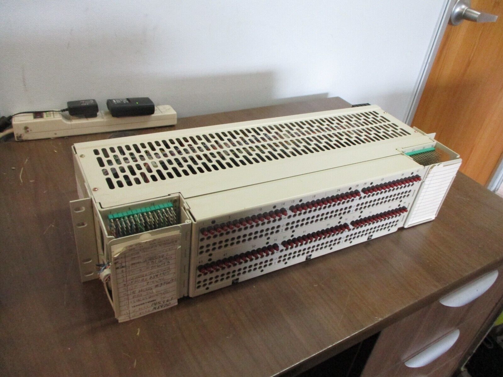 ADC DSX-1 Cross Connect D1M-1A0023 42/56VDC 2A Used