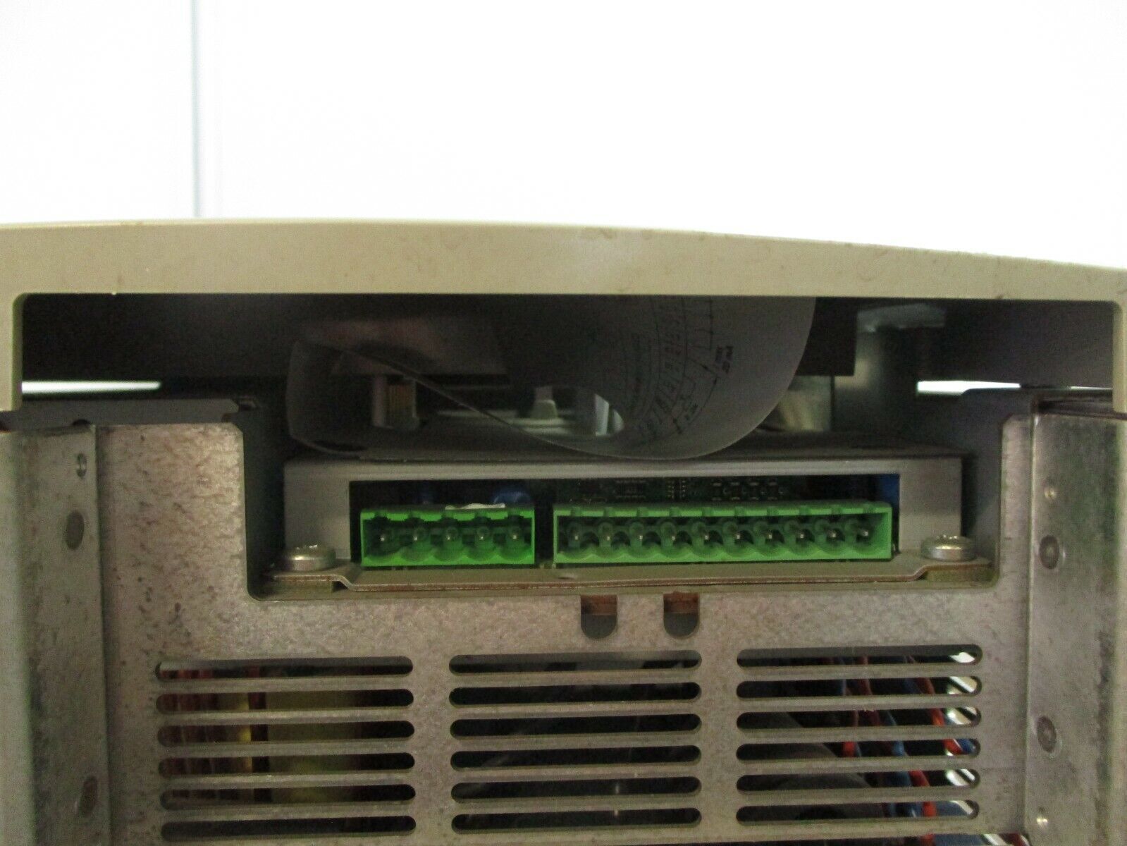 Square D Altivar 58 AC Drive ATV58HD16N4ZU 15HP *No Keypad* Used