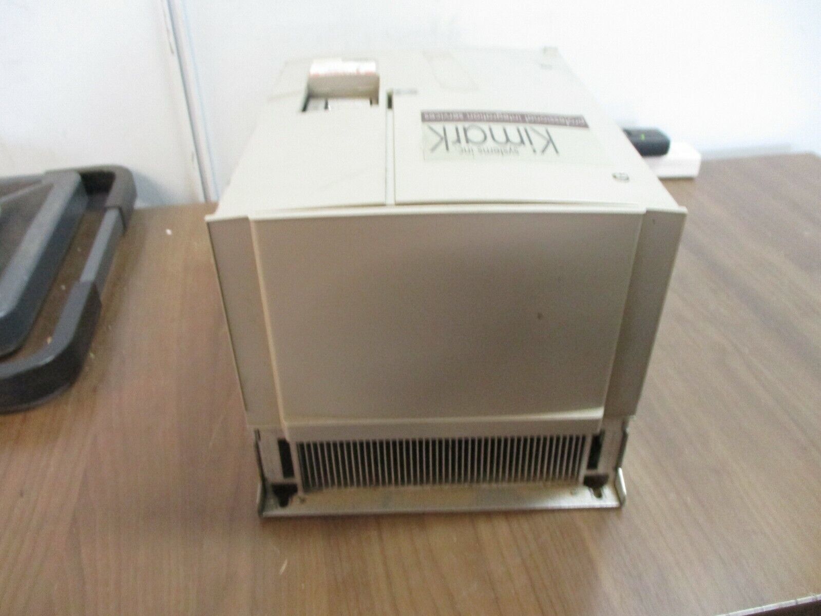 Square D Altivar 58 AC Drive ATV58HD16N4ZU 15HP *No Keypad* Used