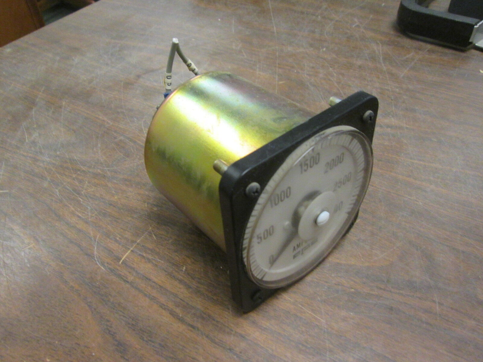 GE Ammeter 103131LSUA7PLY Range: 0-3000A AC Used