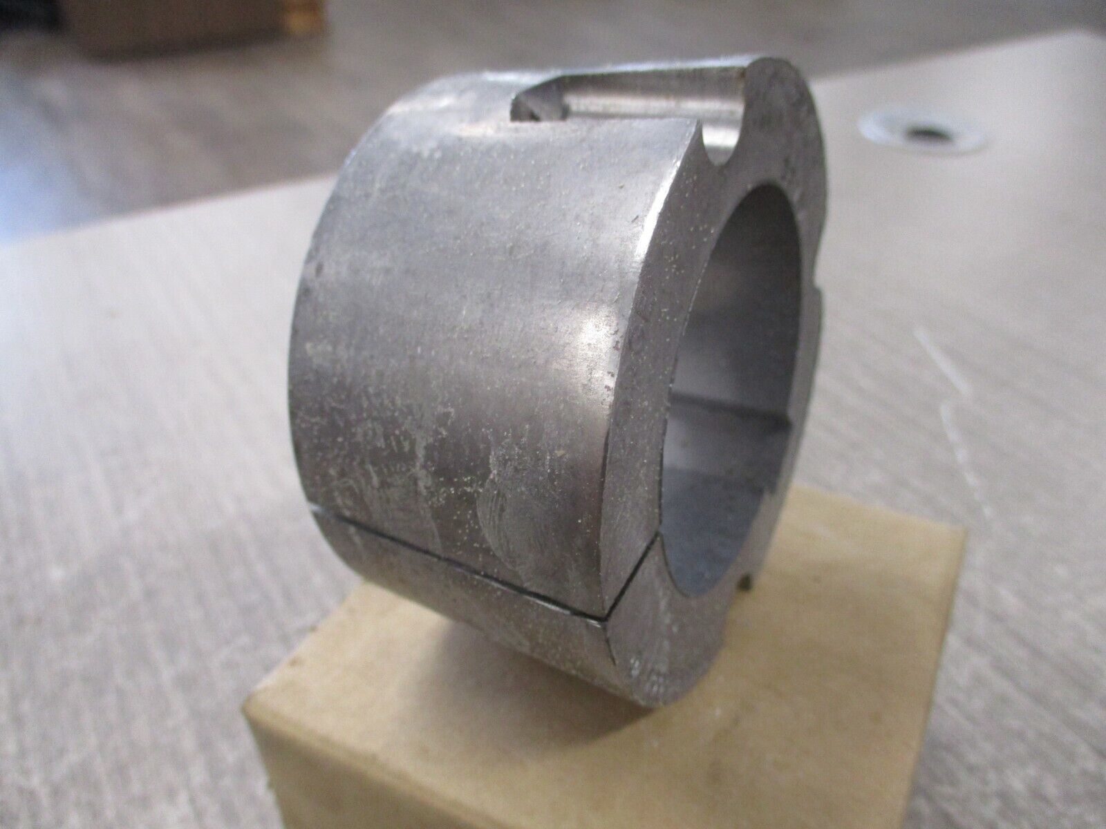 Dodge Bushing 117175 2517 x 2-3/16-KW New Surplus