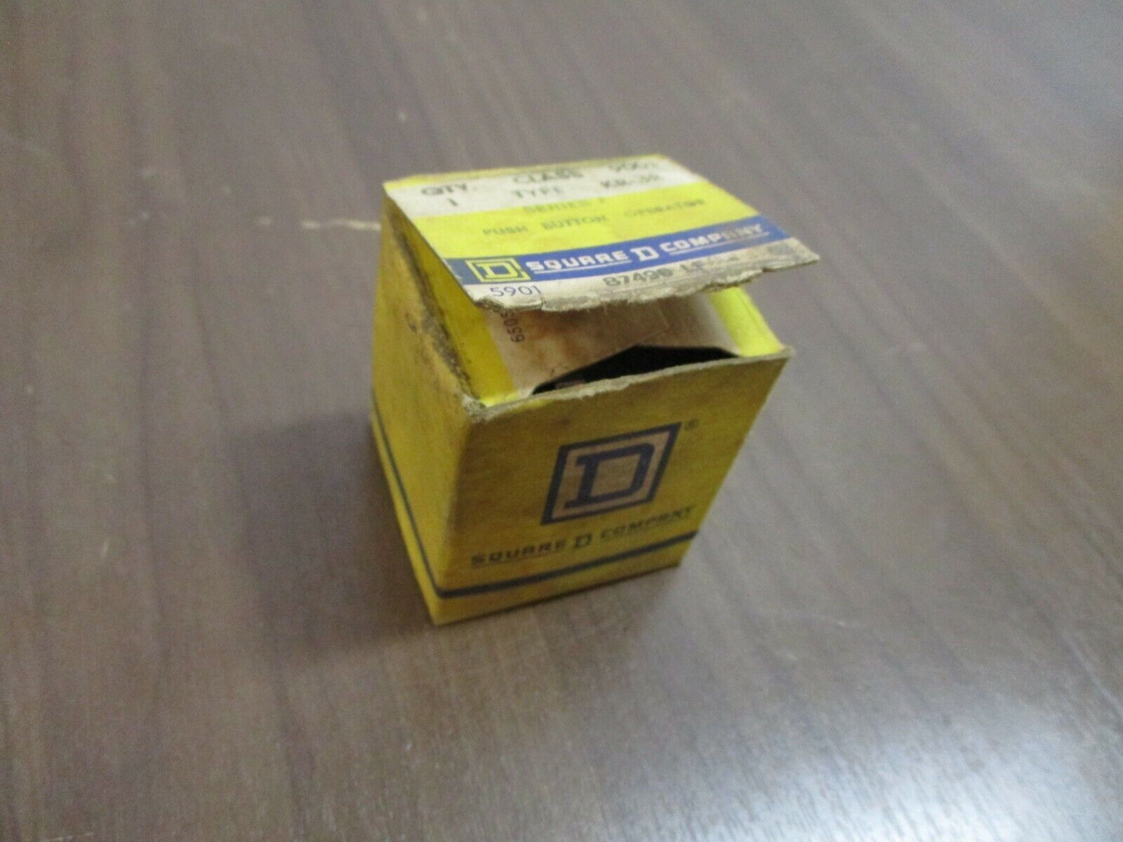 Square D Push Button 9001 KR-3R Ser. F New Surplus