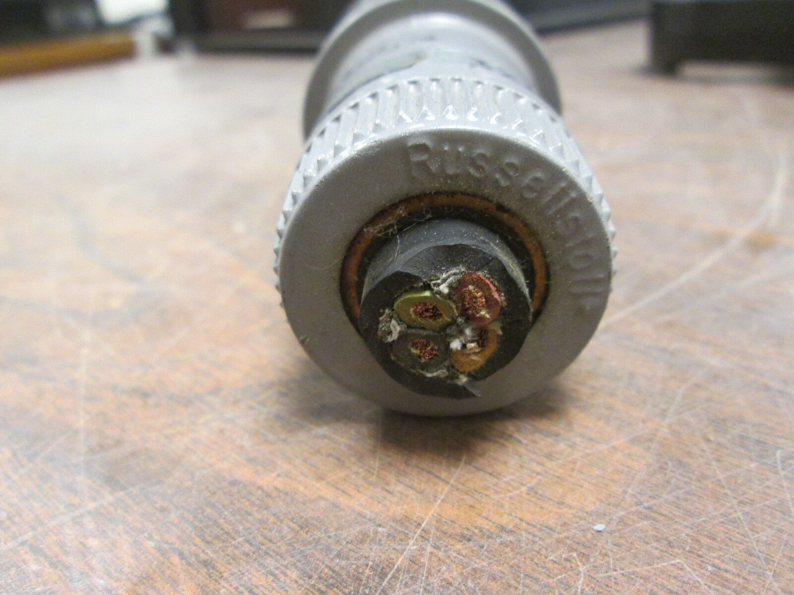 Russellstoll Receptacle 3914 15A 250/600V 4P Used