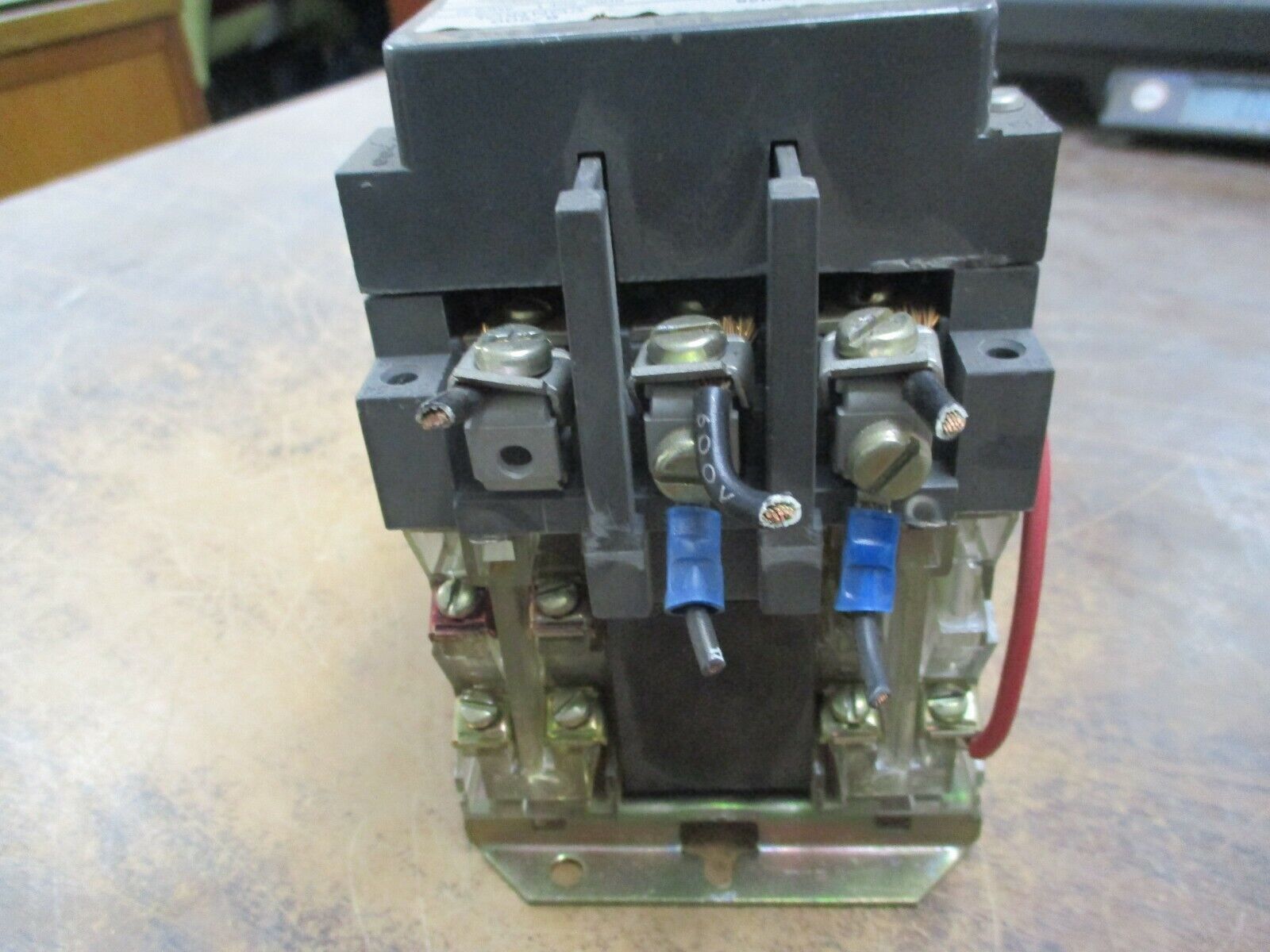 Westinghouse Size 1 Starter B200M1CAC 120V Coil 27A *Missing Reset* Used