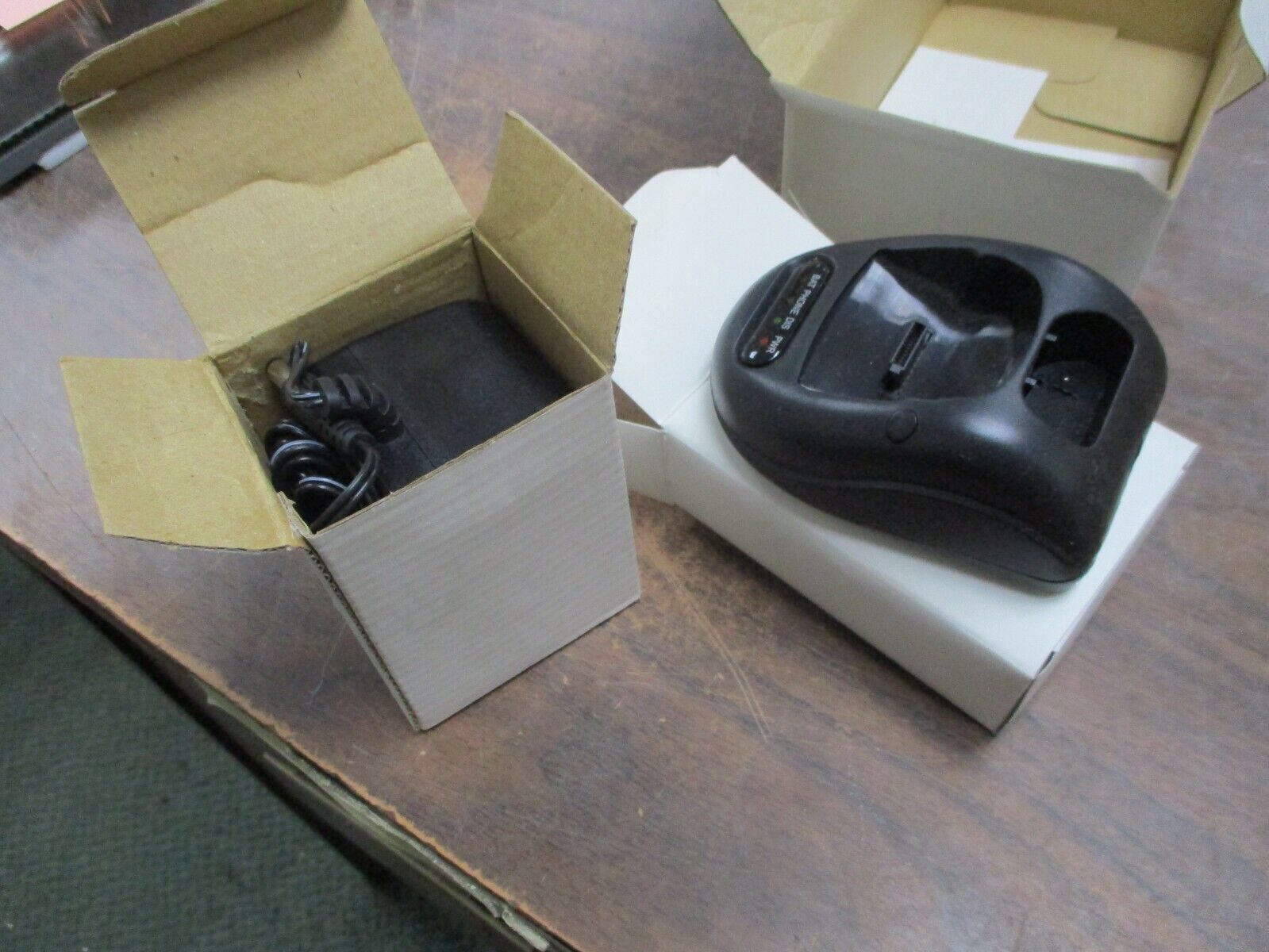 Ever Win Desktop Charger w/ Power Supply EVE0702 New Surplus