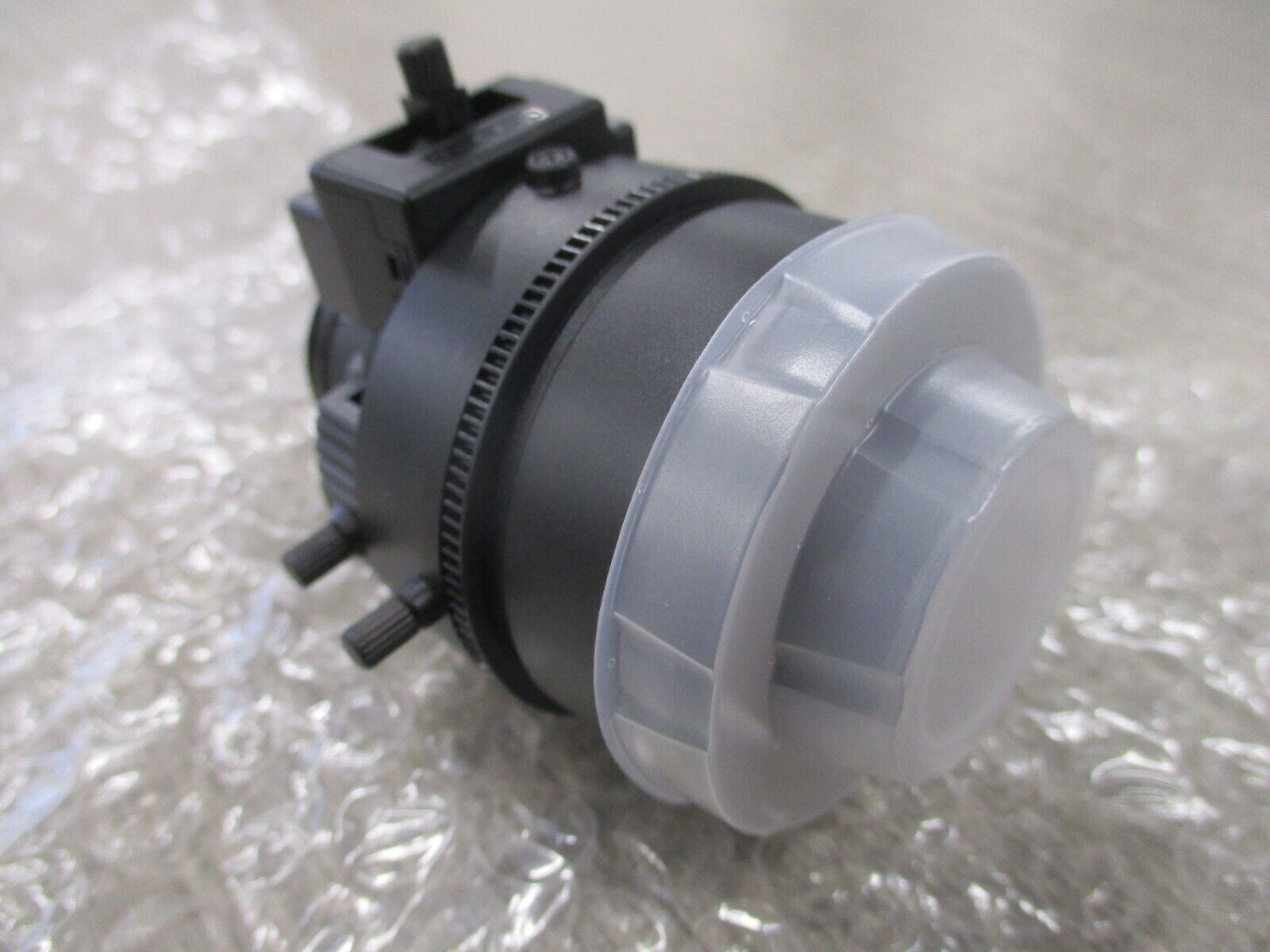 Fujifilm Fujinon Lens YV4.3x2.8SA-2 F1.4/28-12MM New Surplus