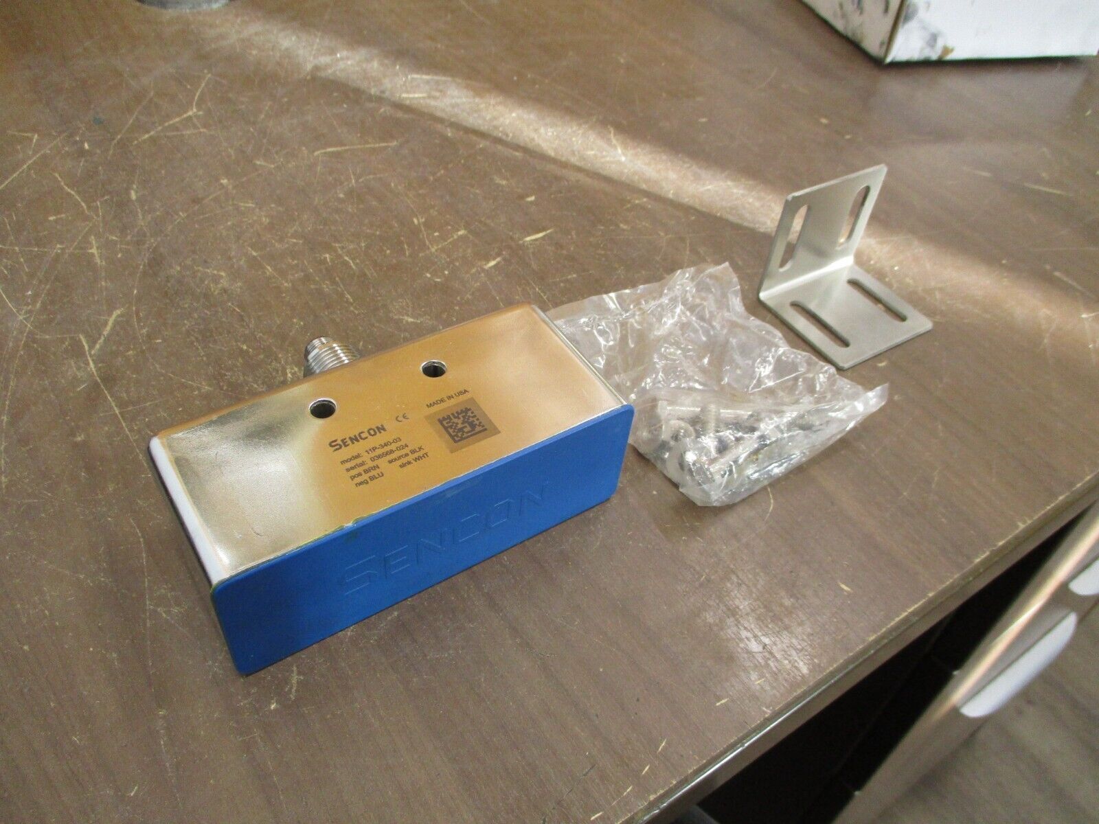 Sencon 11P-340-03 Sensor Can 311-34003-04 New Surplus