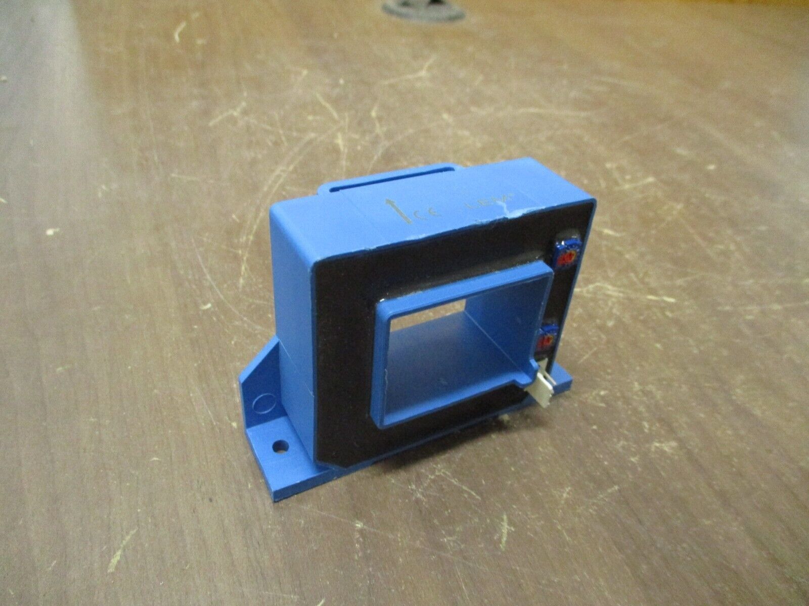 LEM Current Transducer HAT 1000-S *Chipped* Used