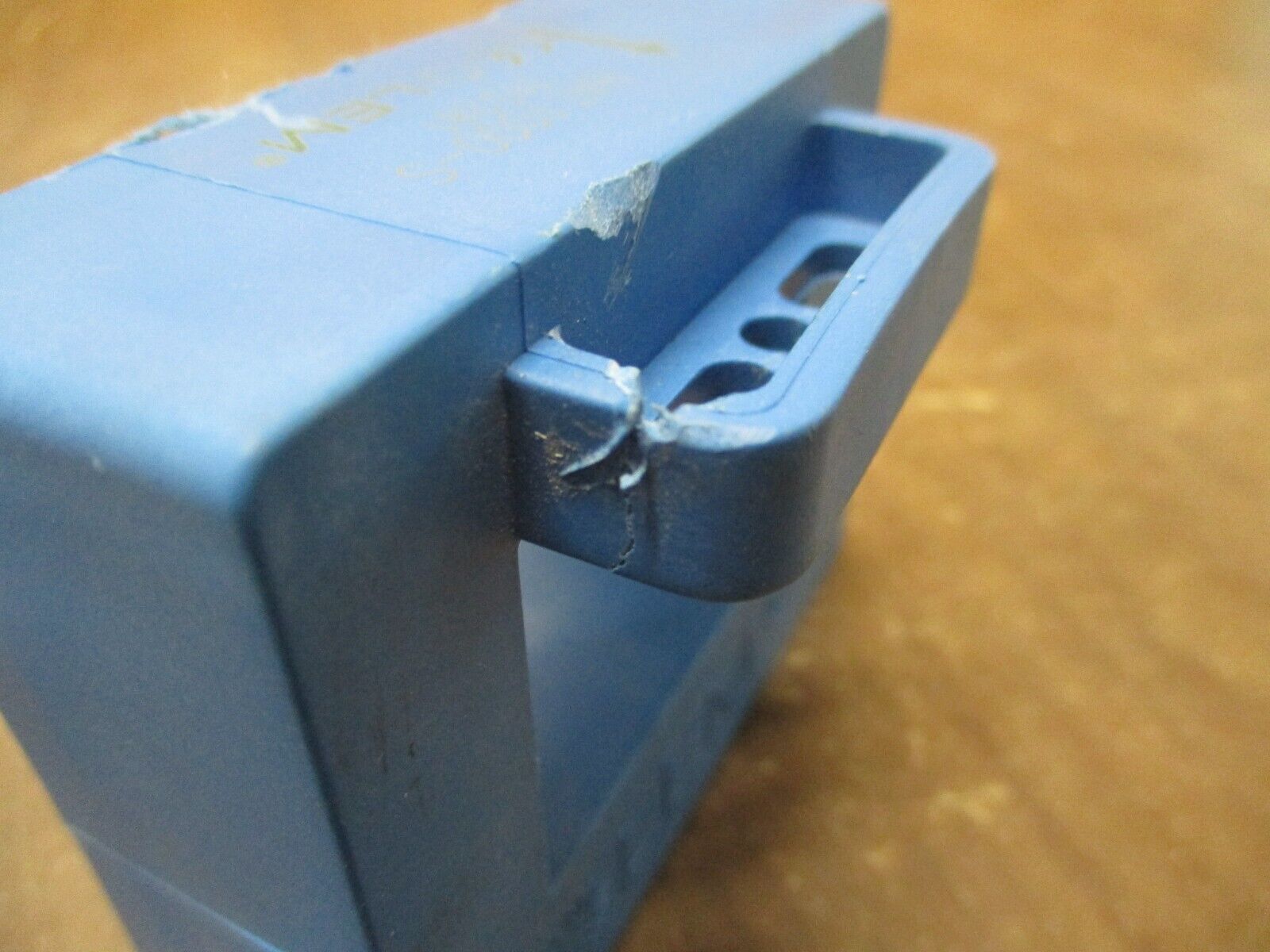 LEM Current Transducer HAT 1000-S *Chipped* Used
