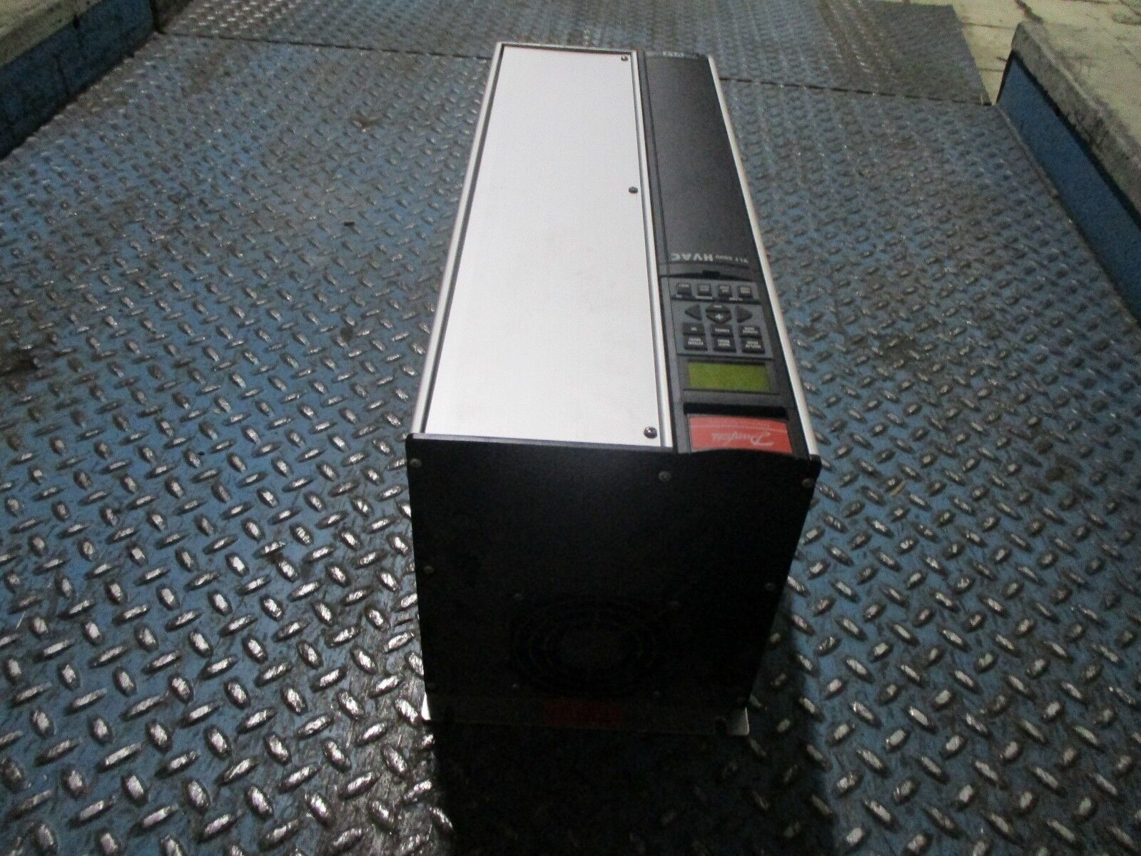 Danfoss VLT 6022 AC Drive 175Z7362 20HP Used